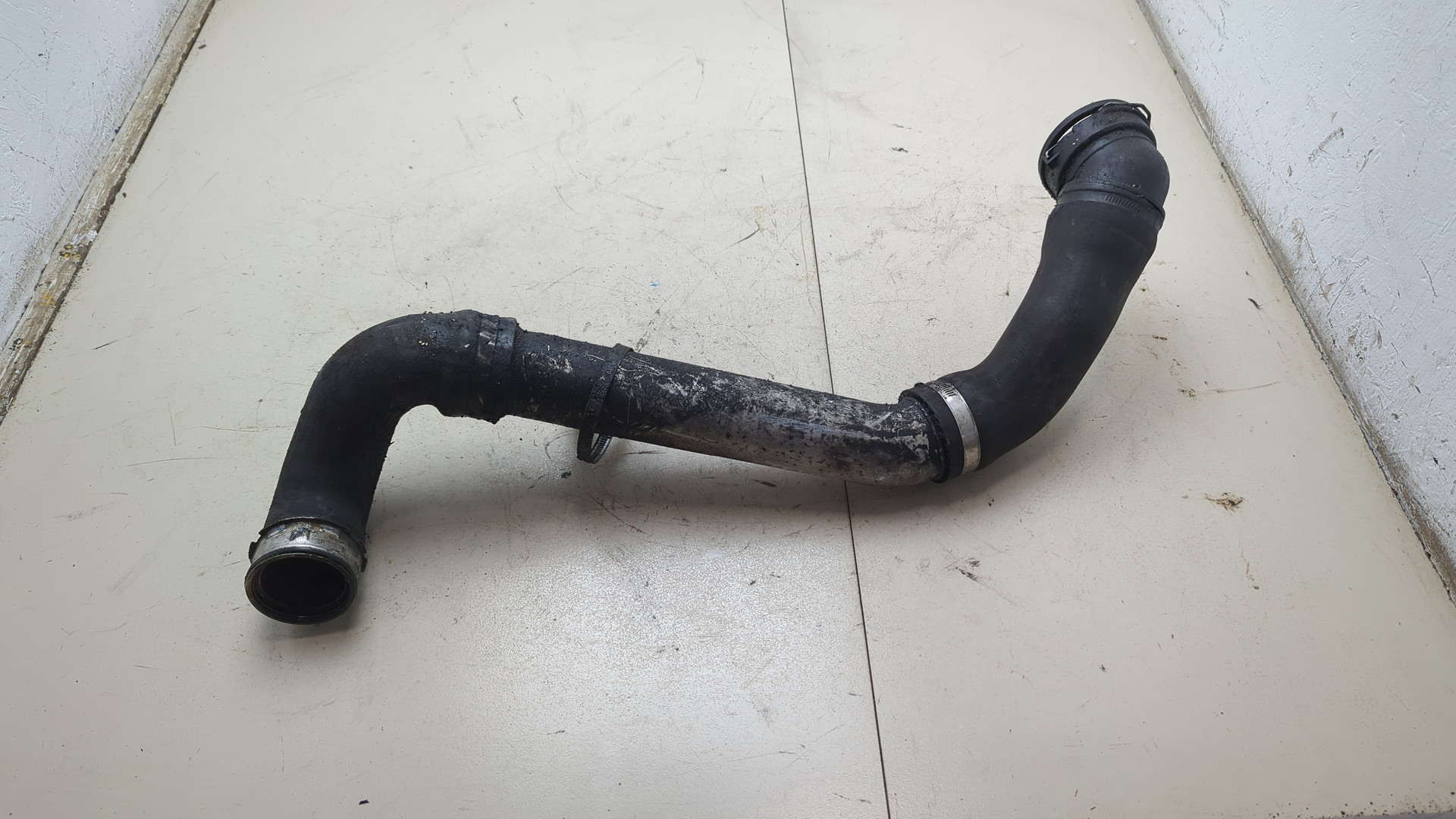 Патрубок интеркулера