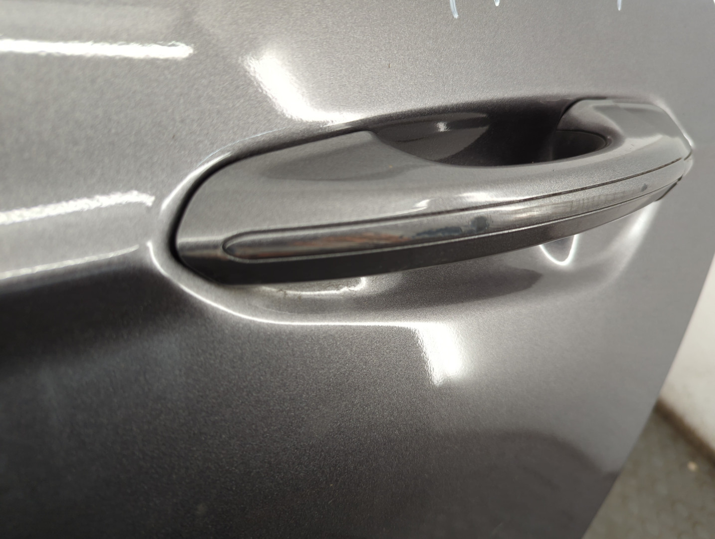 Дверь задняя левая