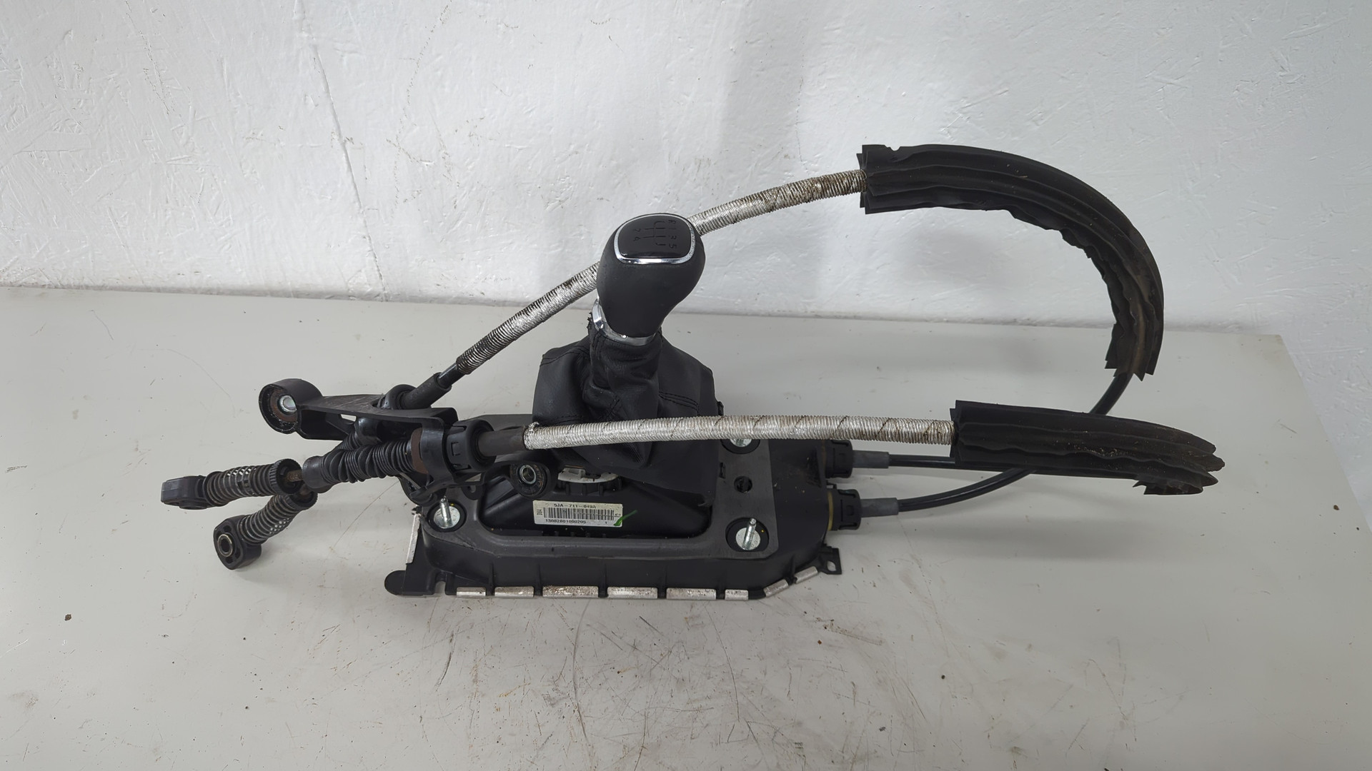 Кулиса МКПП / АКПП