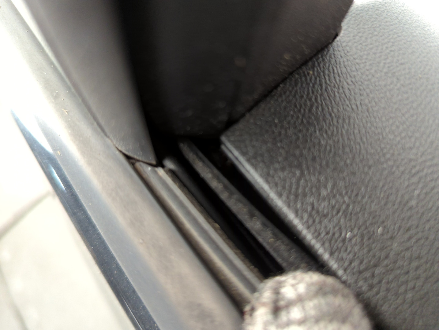 Дверь задняя левая