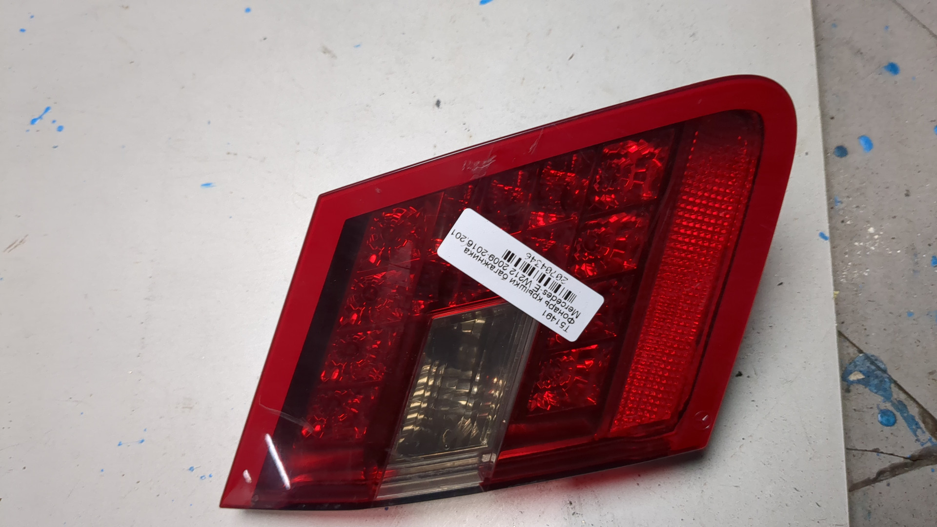 Фонарь задний внутренний левый