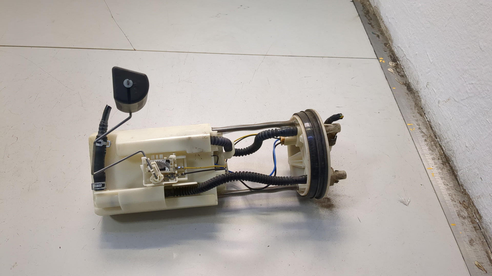 Насос топливный электрический