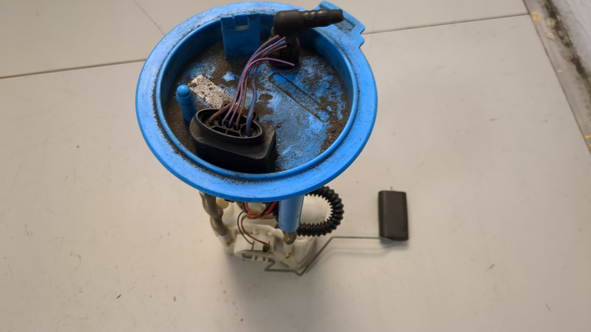 Насос топливный электрический