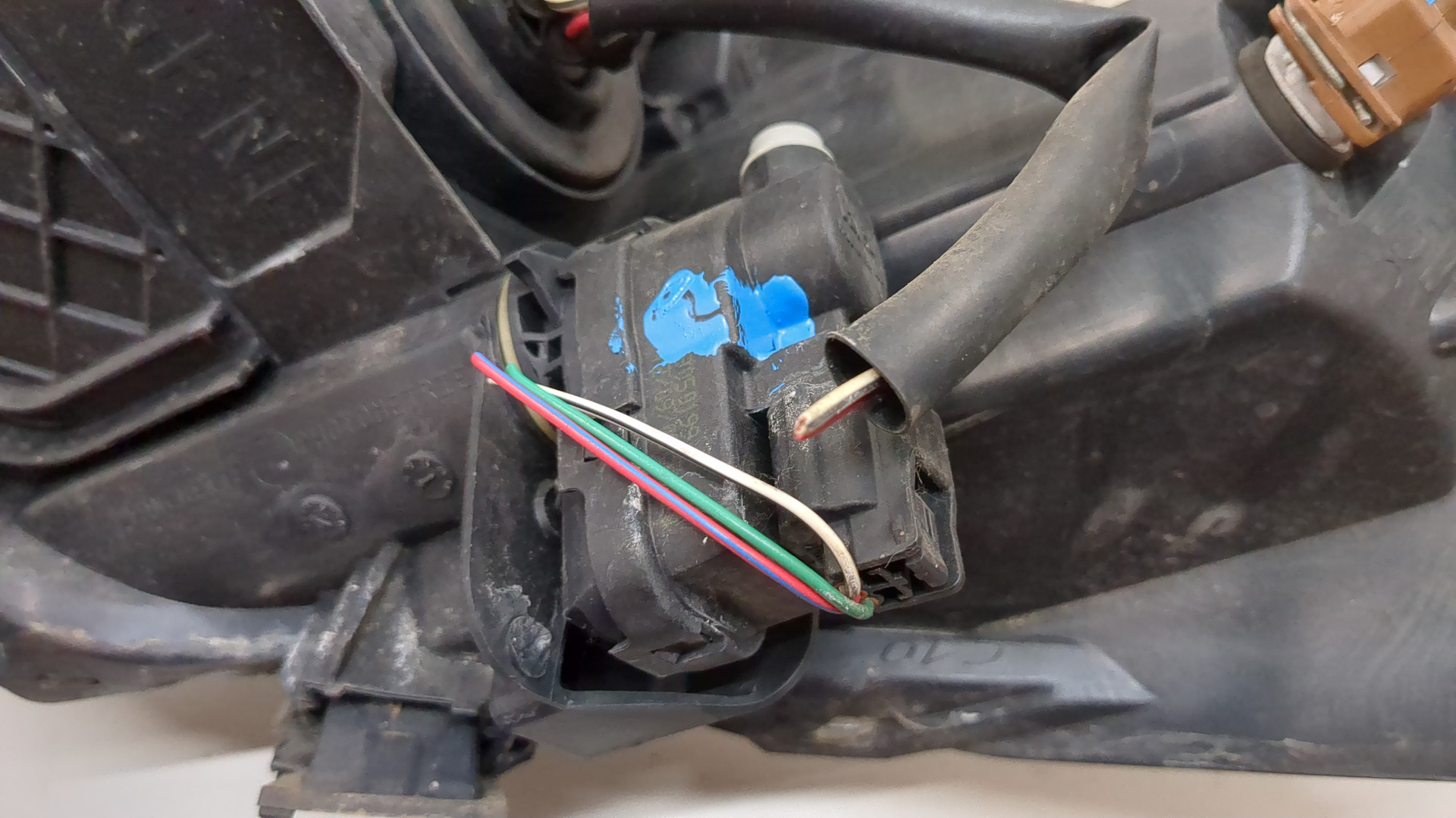 Фара правая