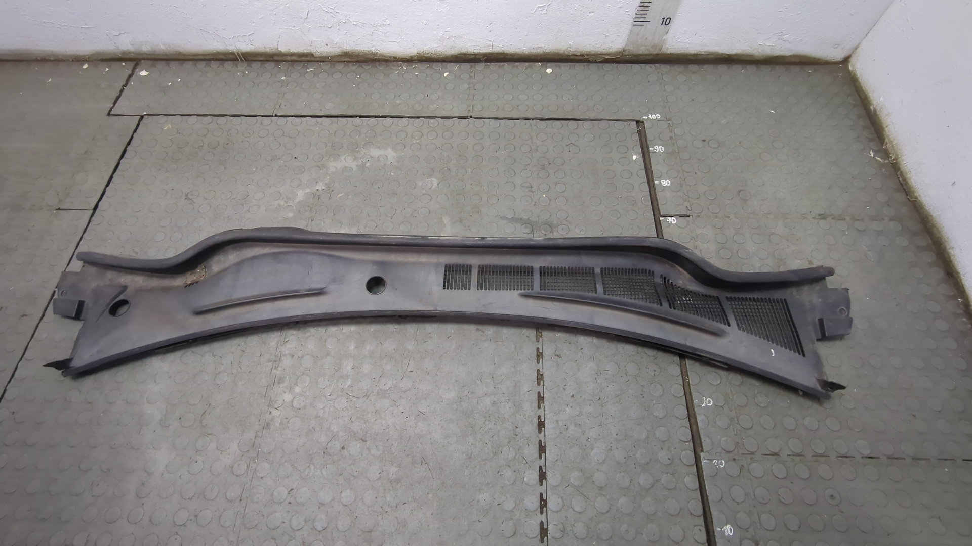 Решетка стеклоочистителей (Жабо)