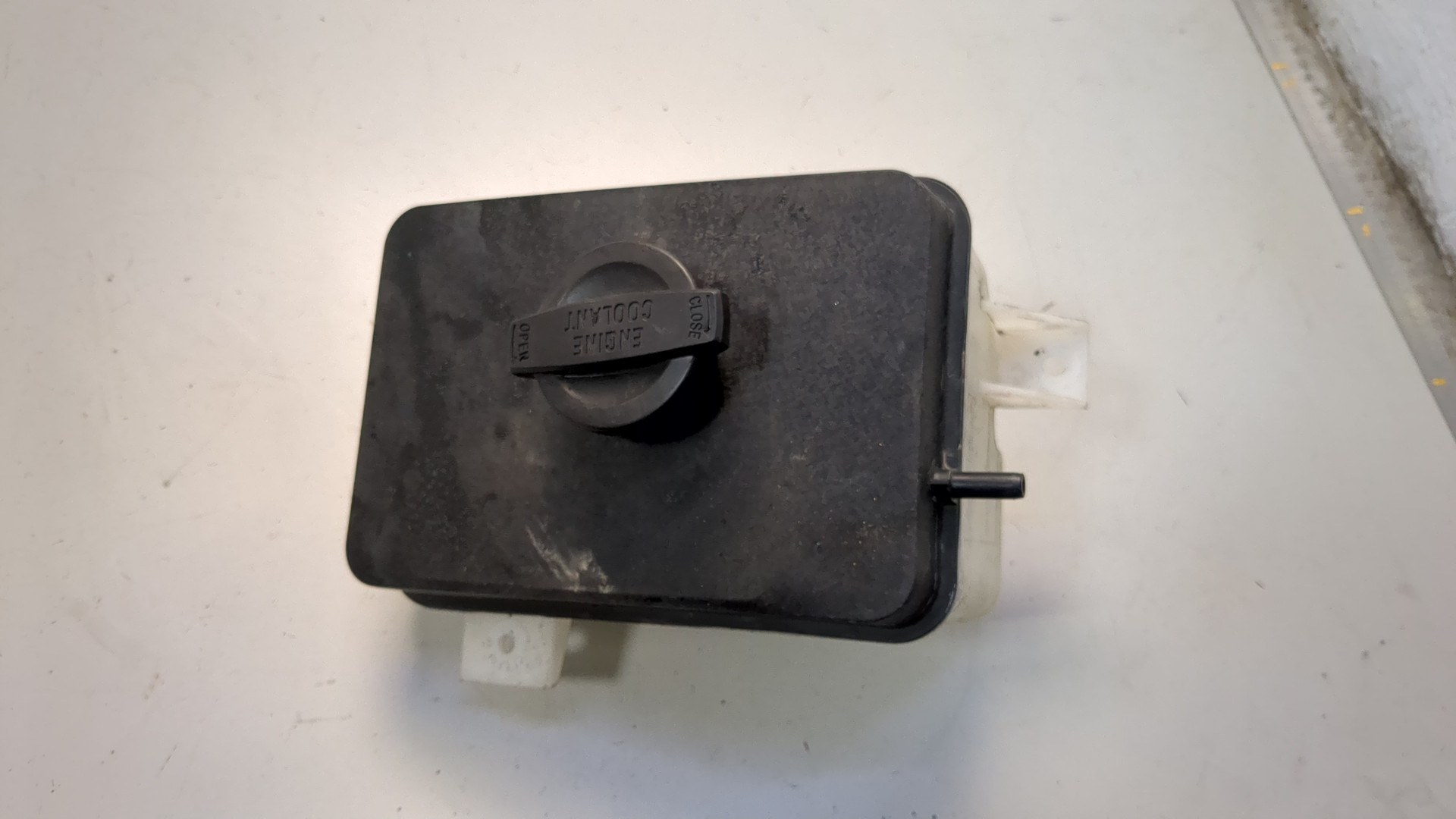 Бачок расширительный