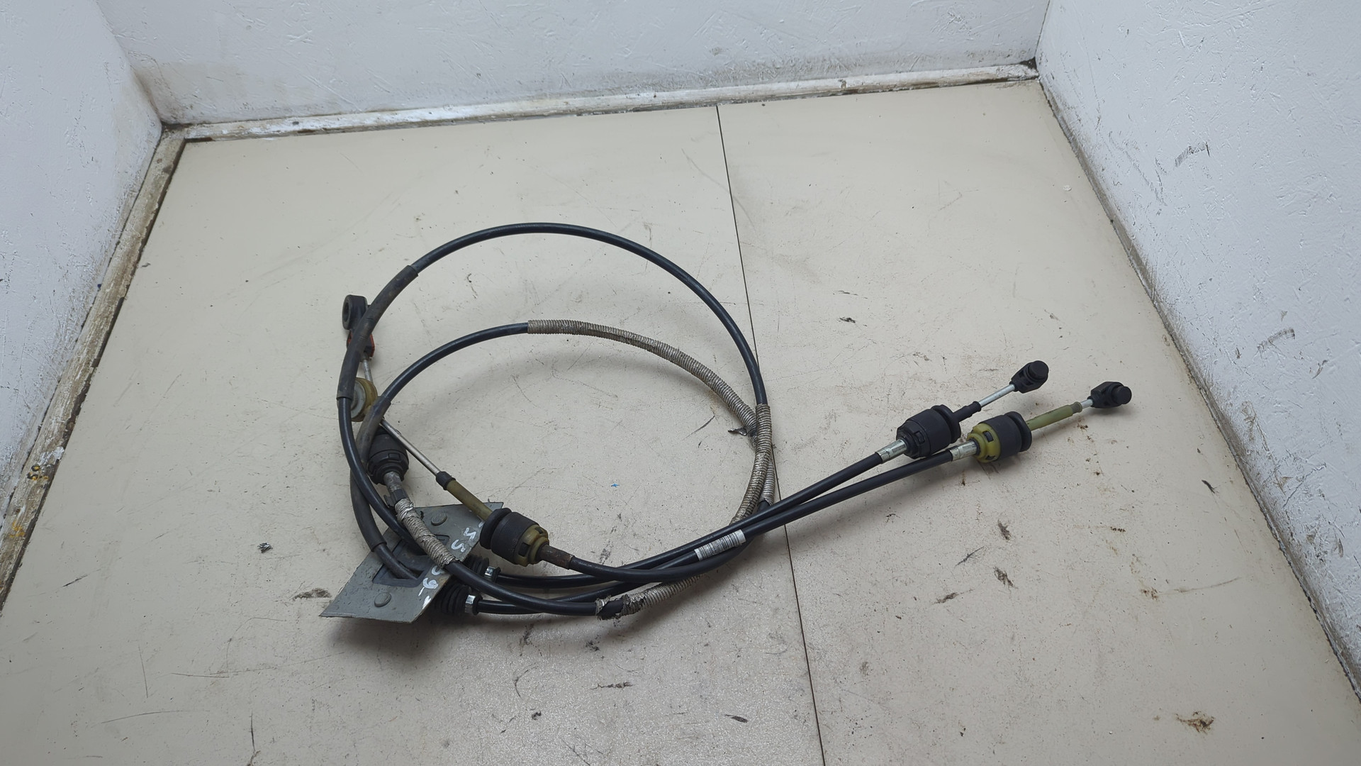 Трос КПП (выбора/переключения передач)