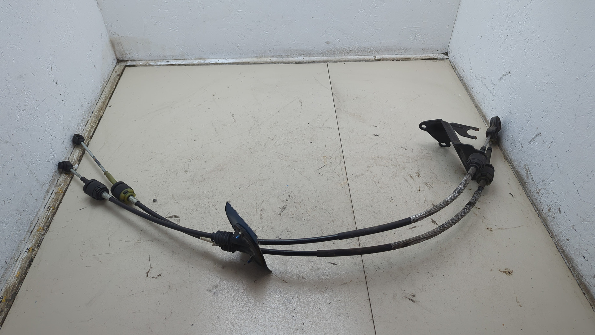 Трос КПП (выбора/переключения передач)