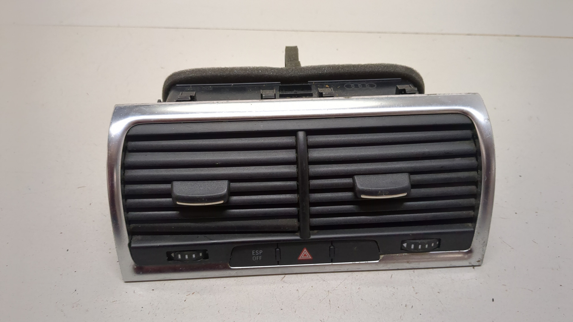 Дефлектор воздушный