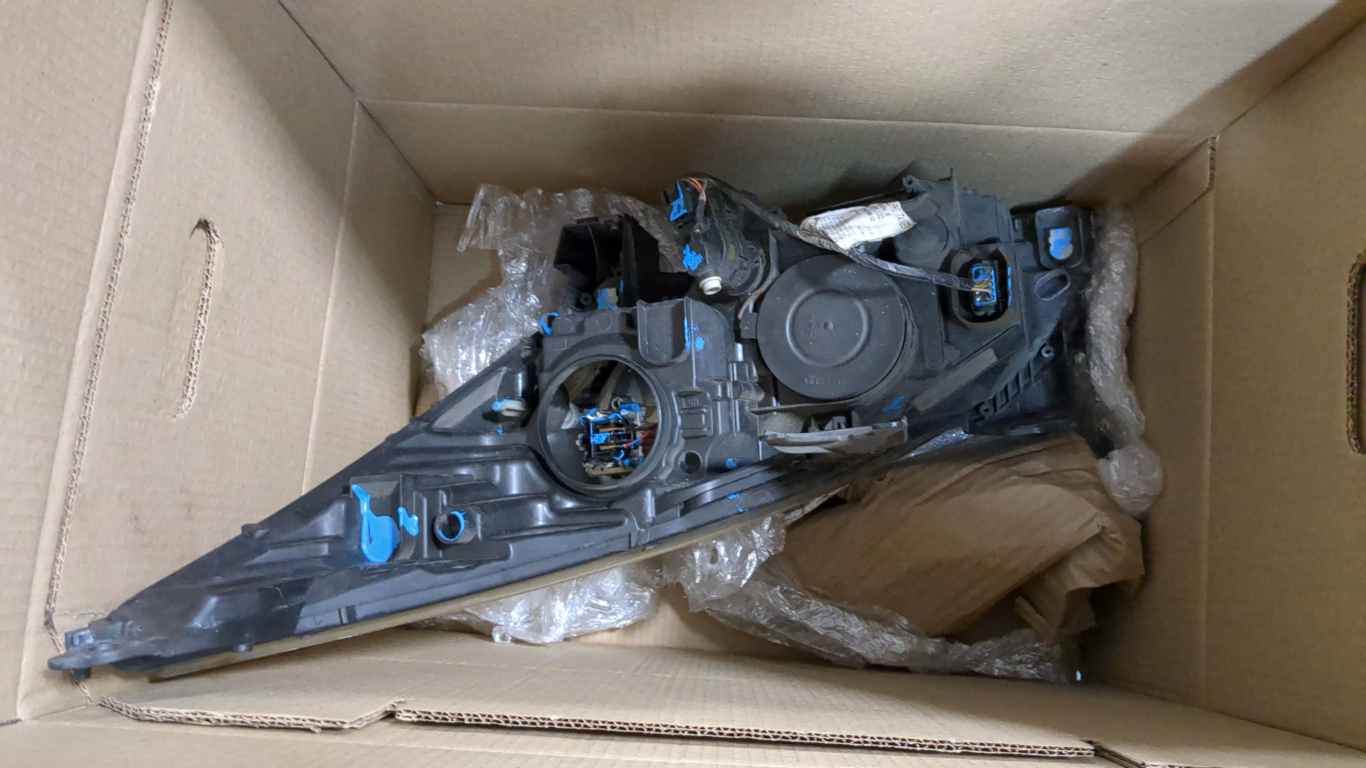 Фара правая