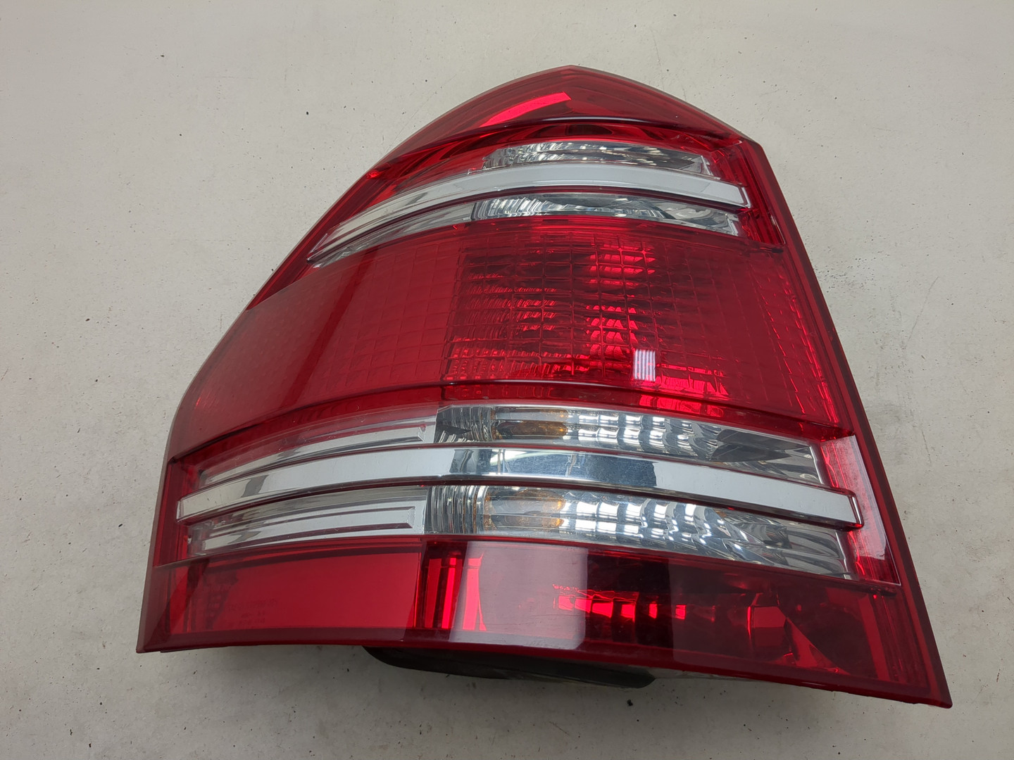 Фонарь задний левый