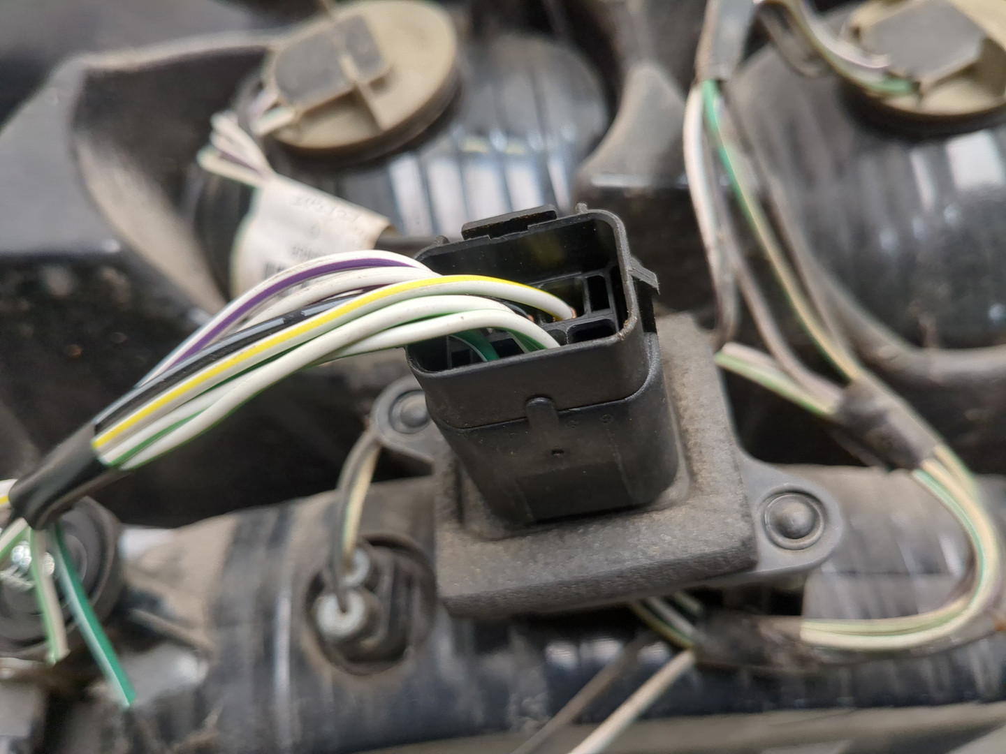 Фонарь задний правый