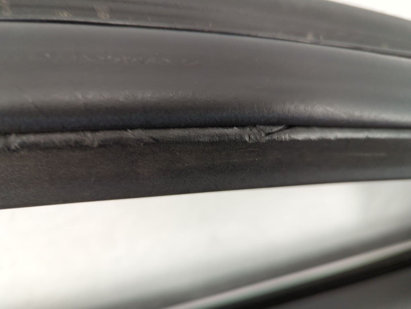 Дверь передняя левая