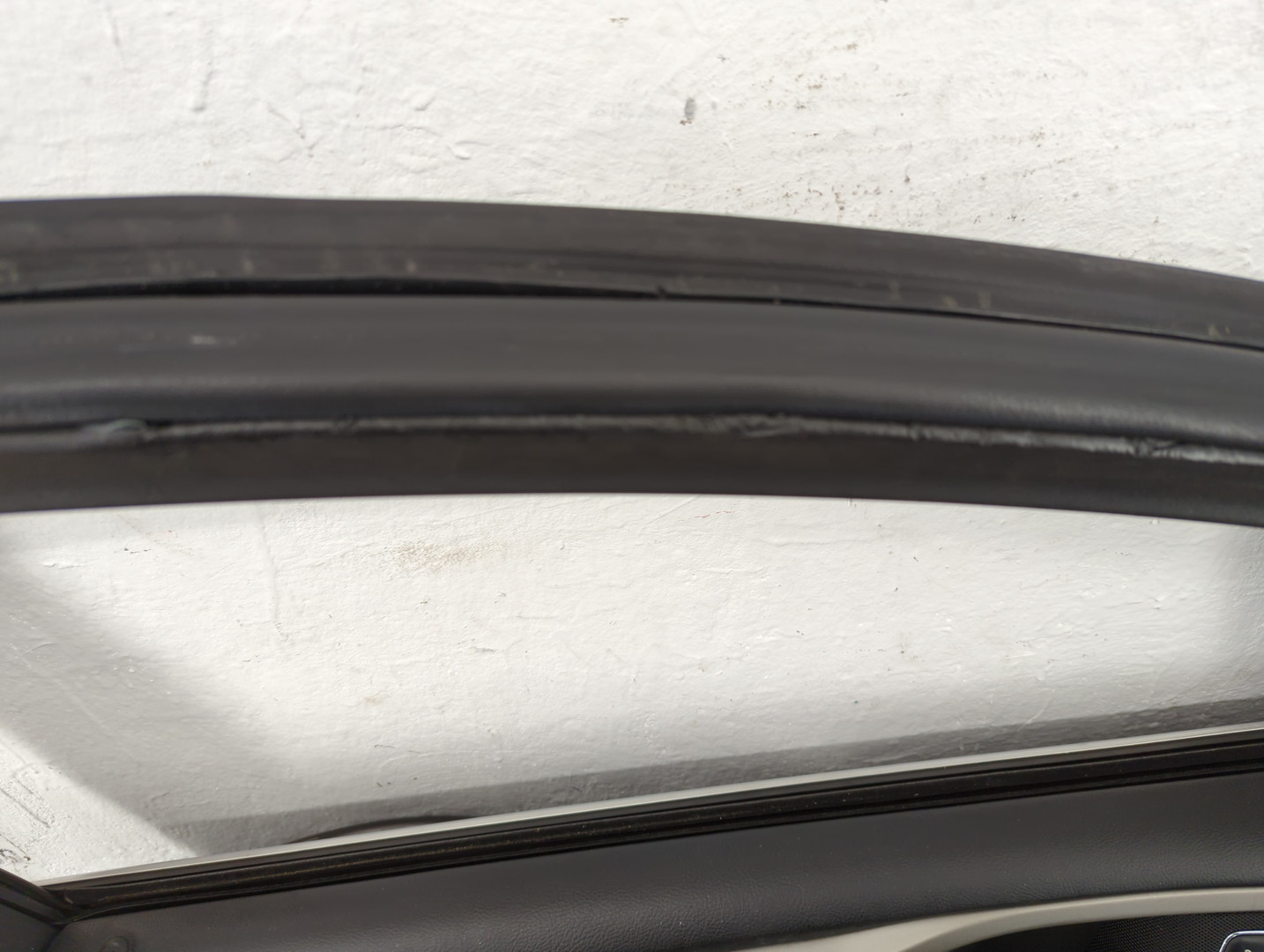 Дверь передняя левая