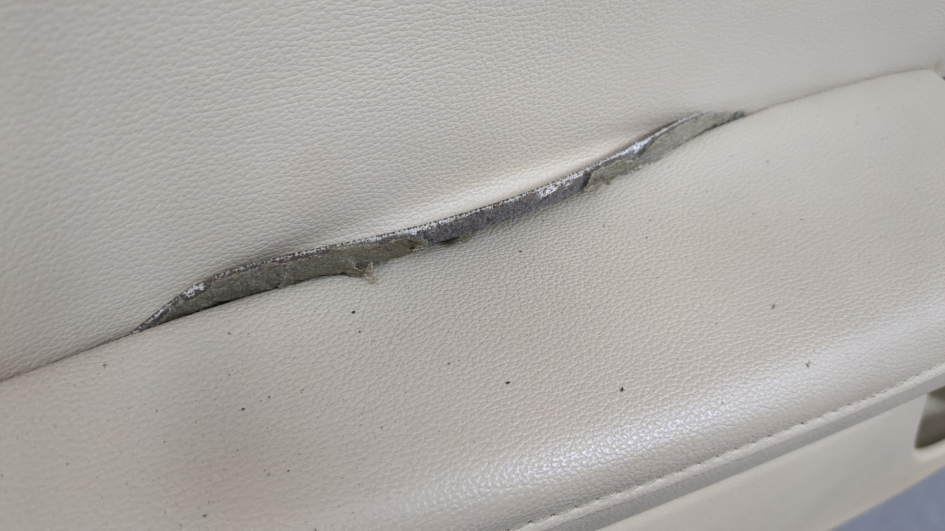 Дверь задняя левая