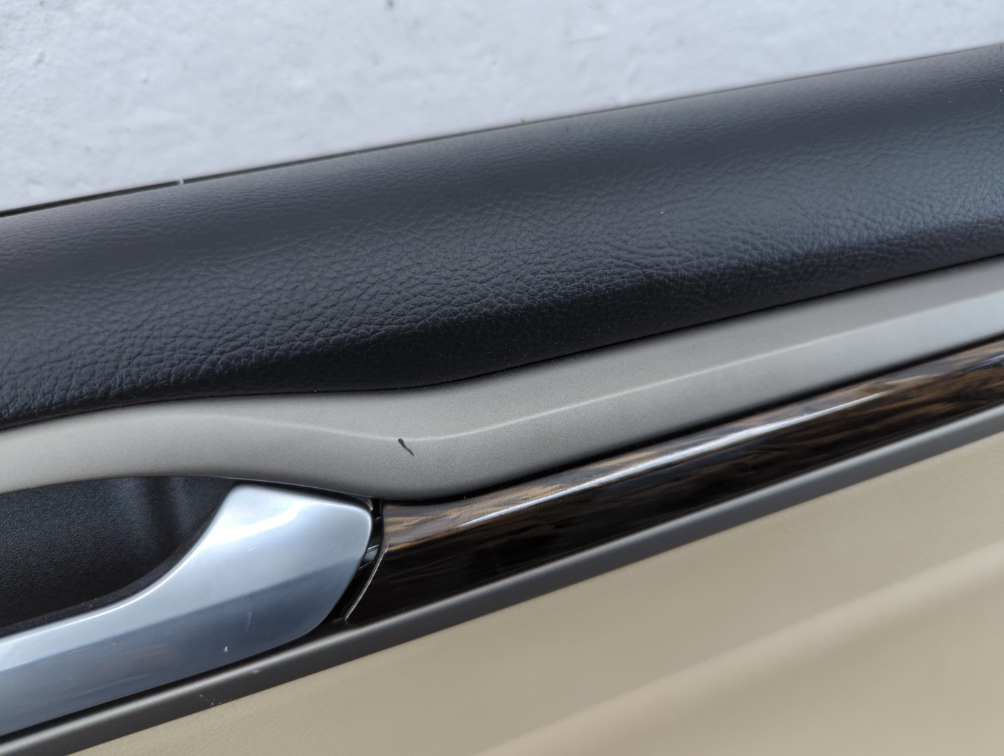 Дверь задняя правая