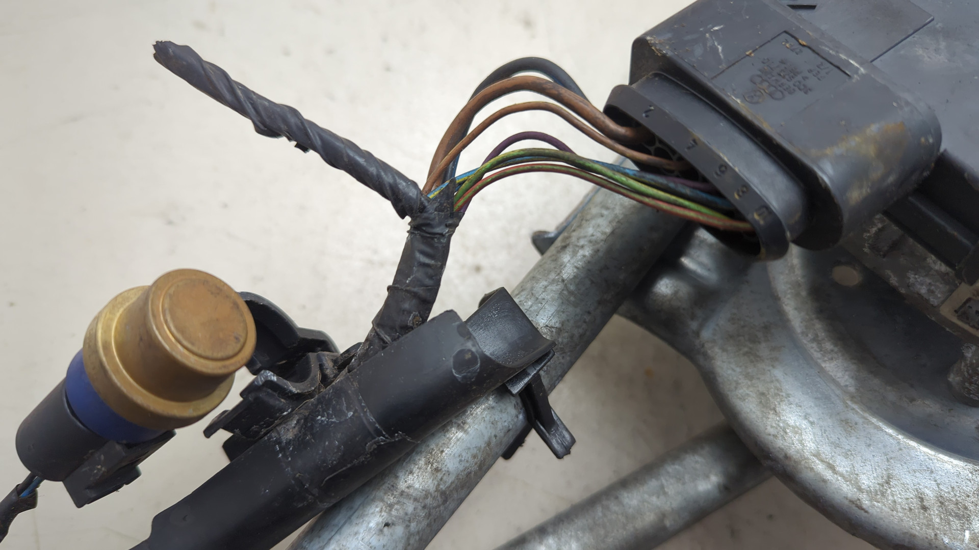 Трапеция стеклоочистителей