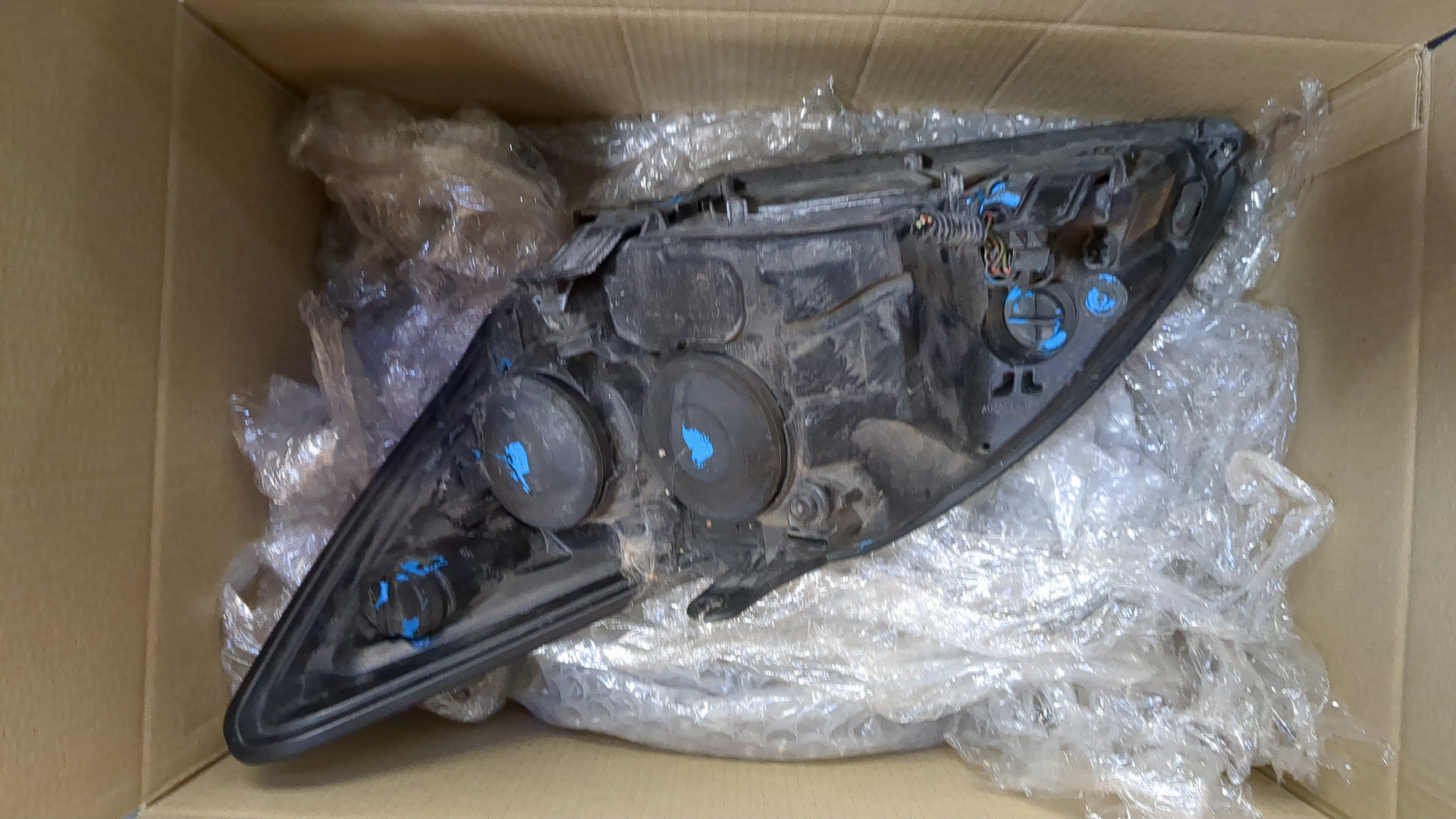 Фара правая