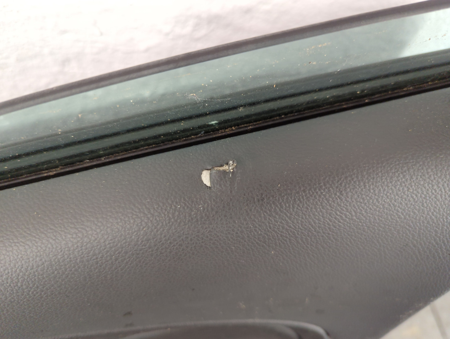 Дверь передняя правая