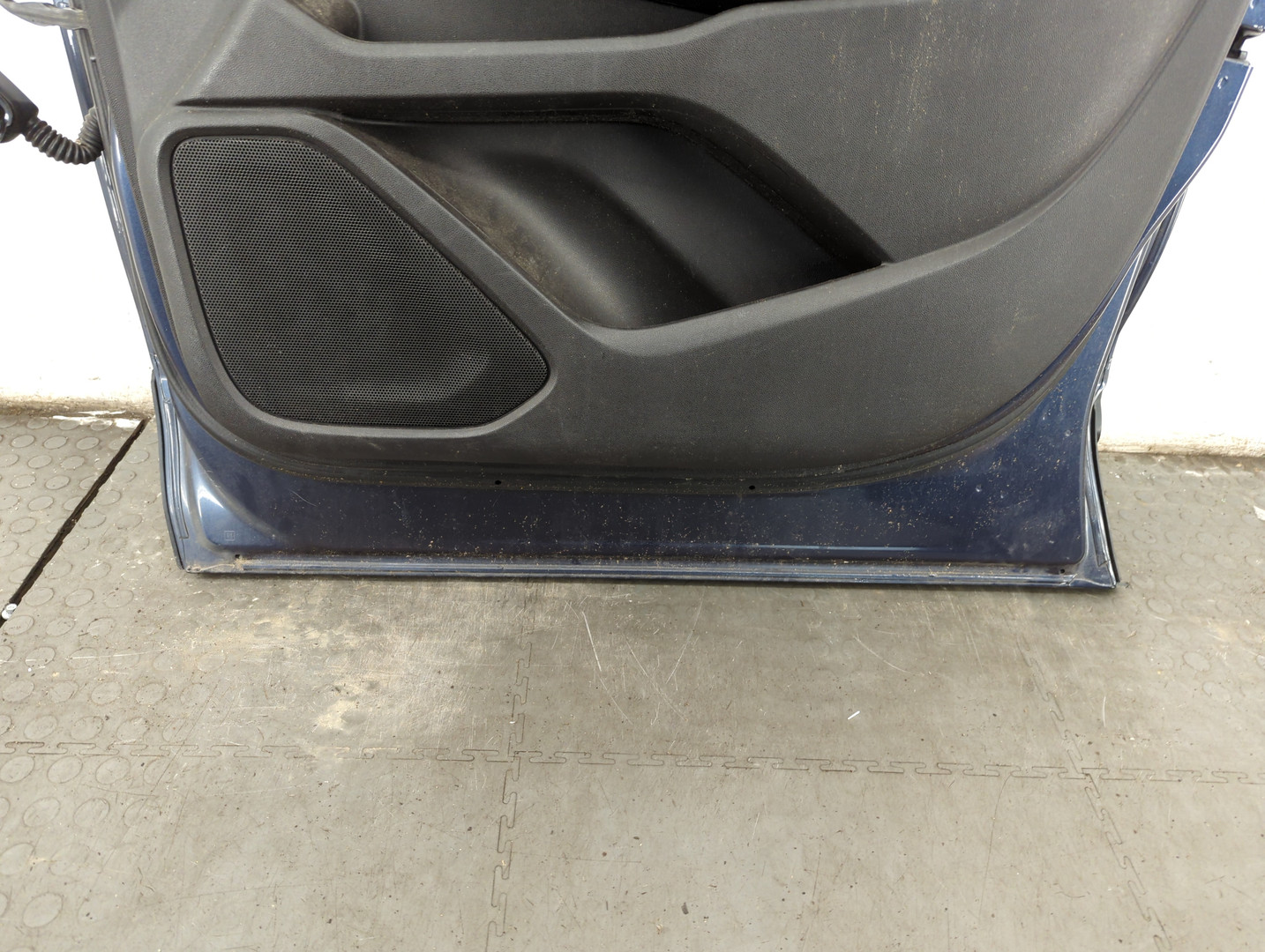 Дверь передняя правая