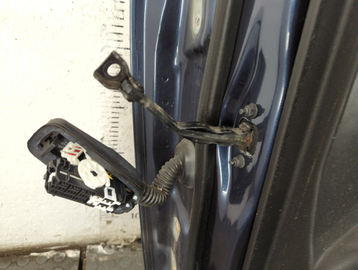 Дверь передняя правая