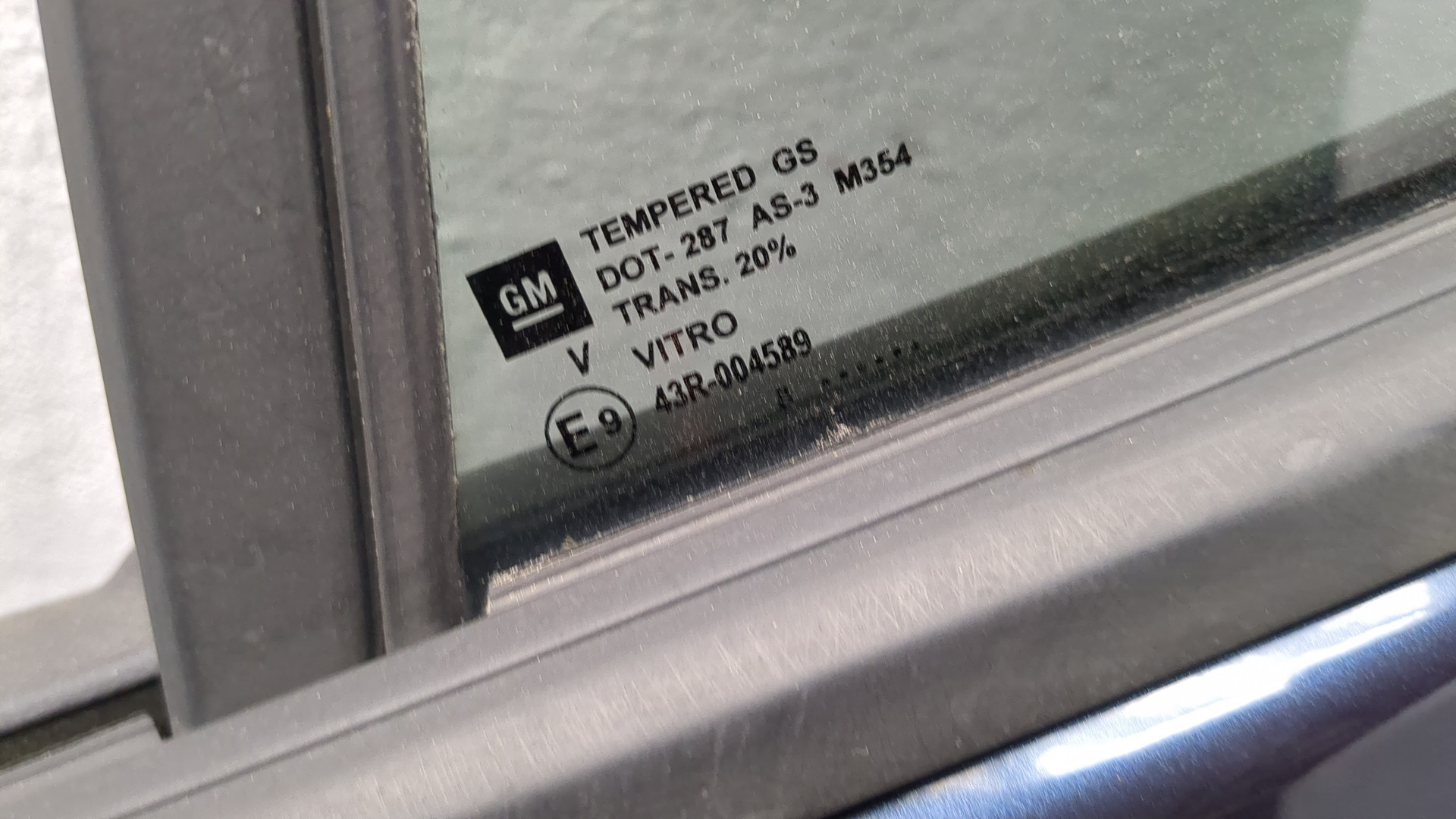 Дверь задняя левая