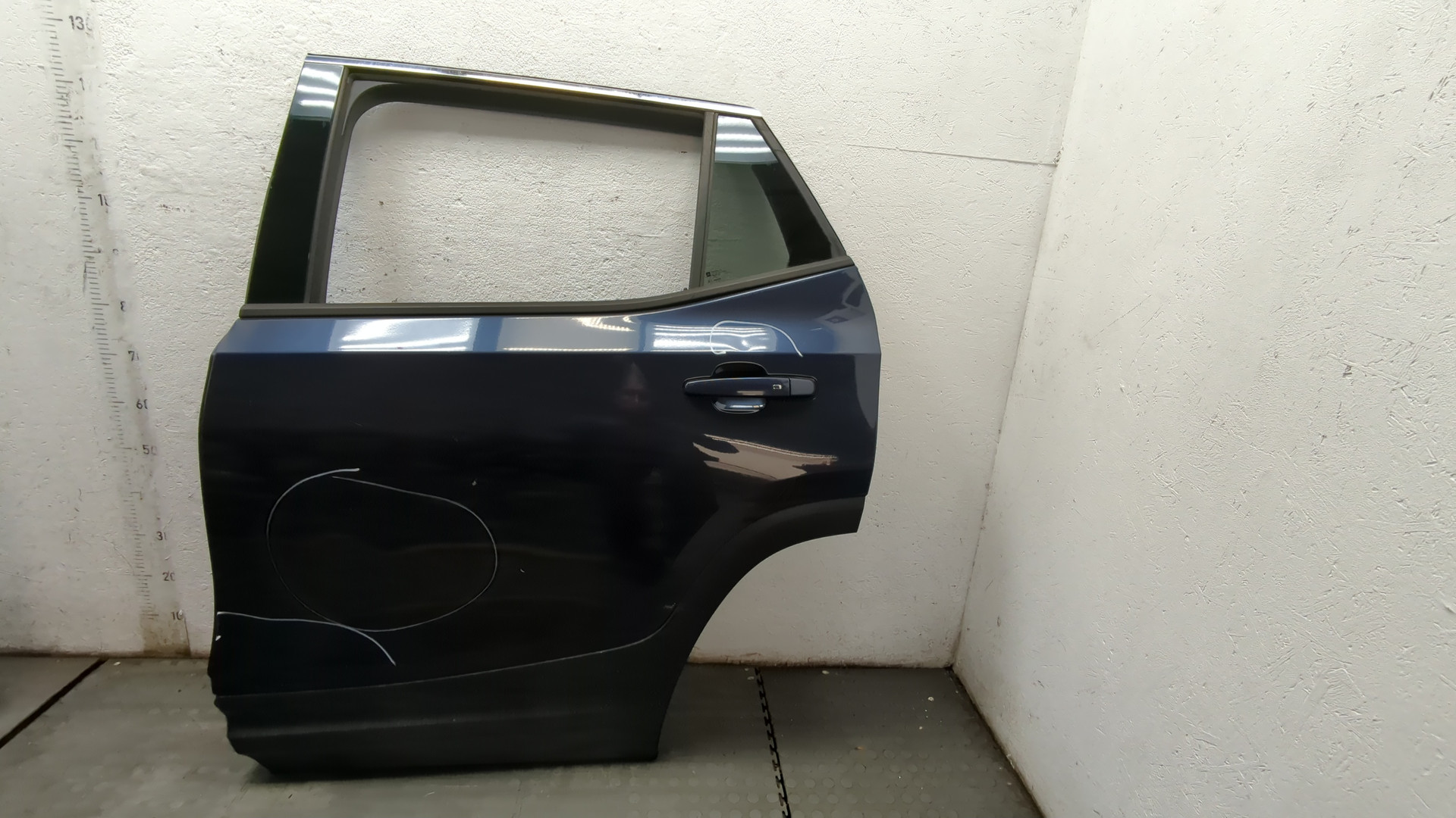Дверь задняя левая