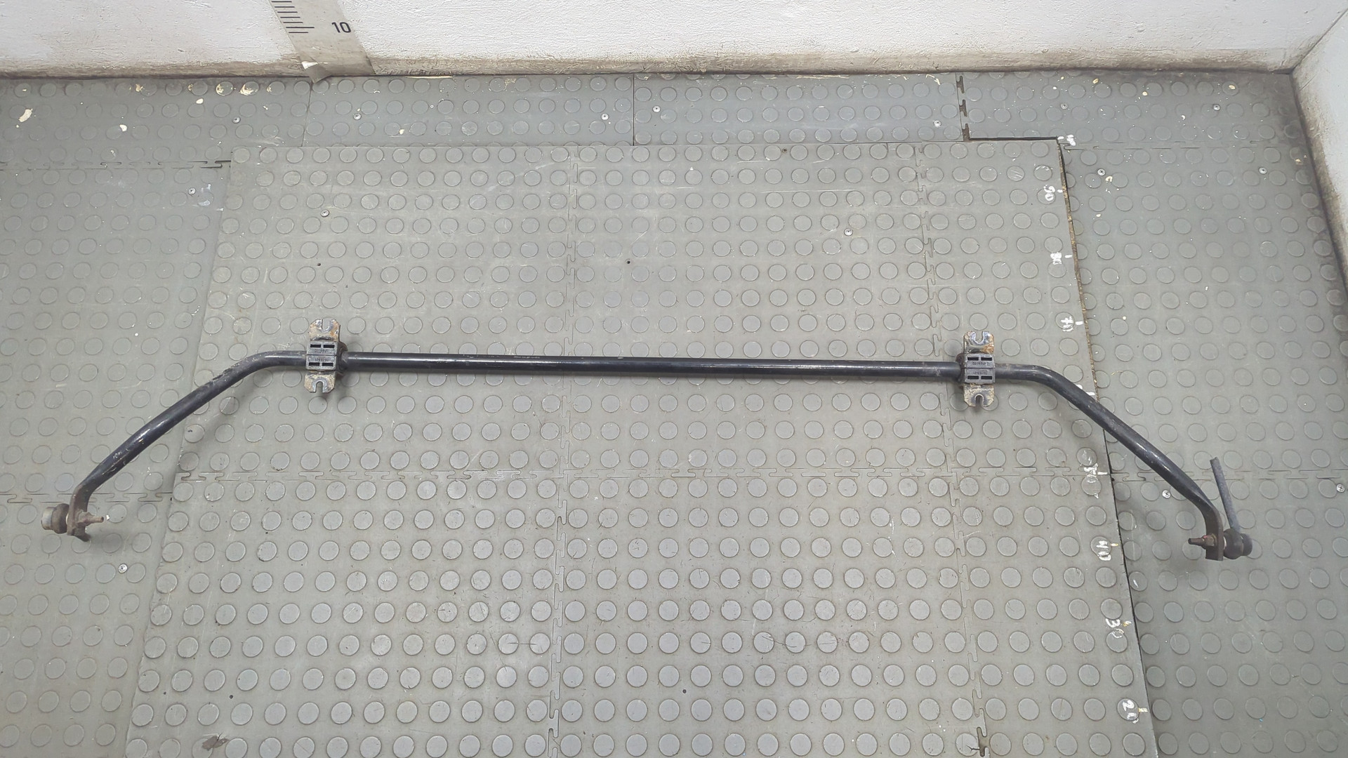 Стабилизатор задний