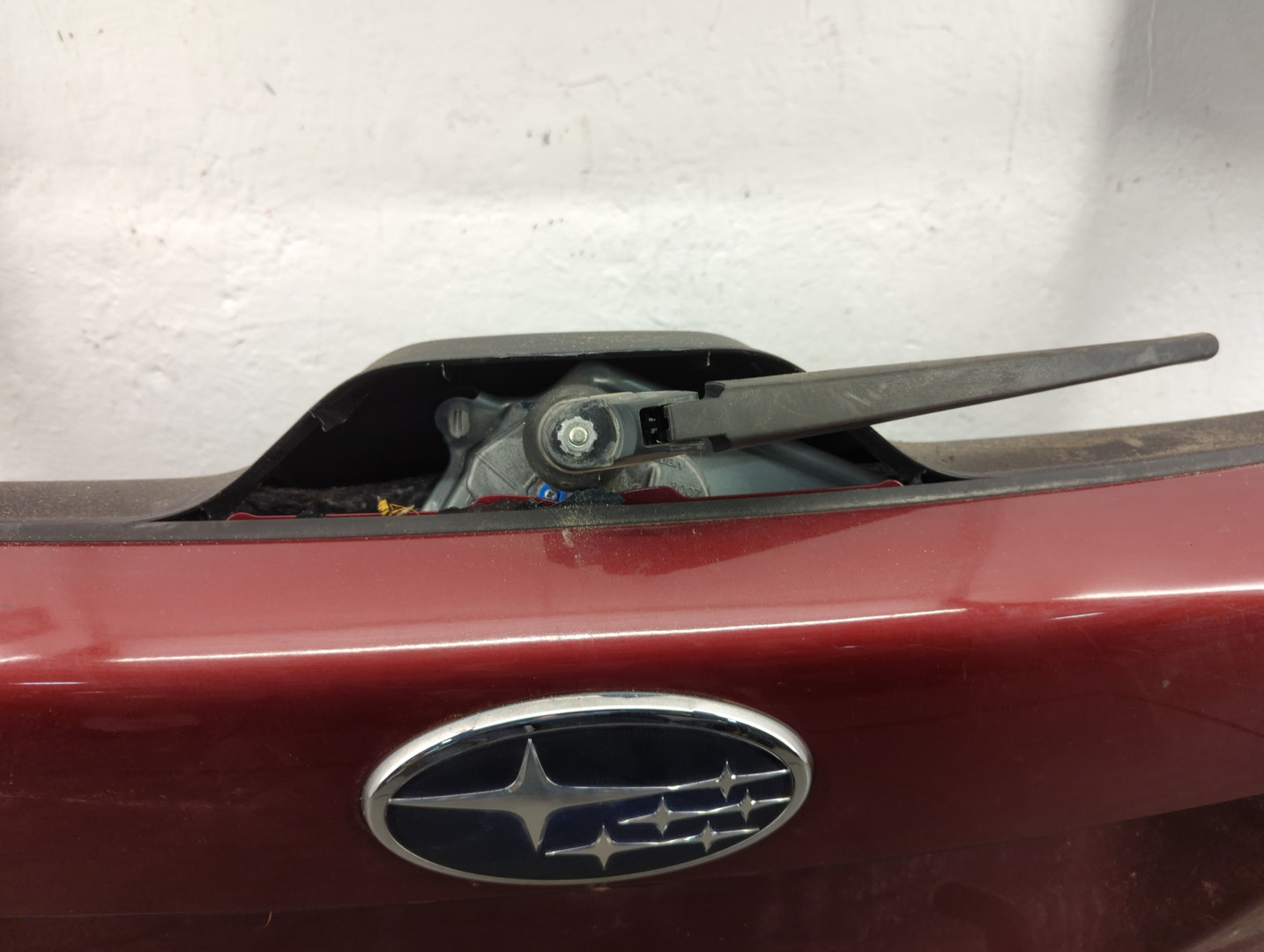 Дверь багажника