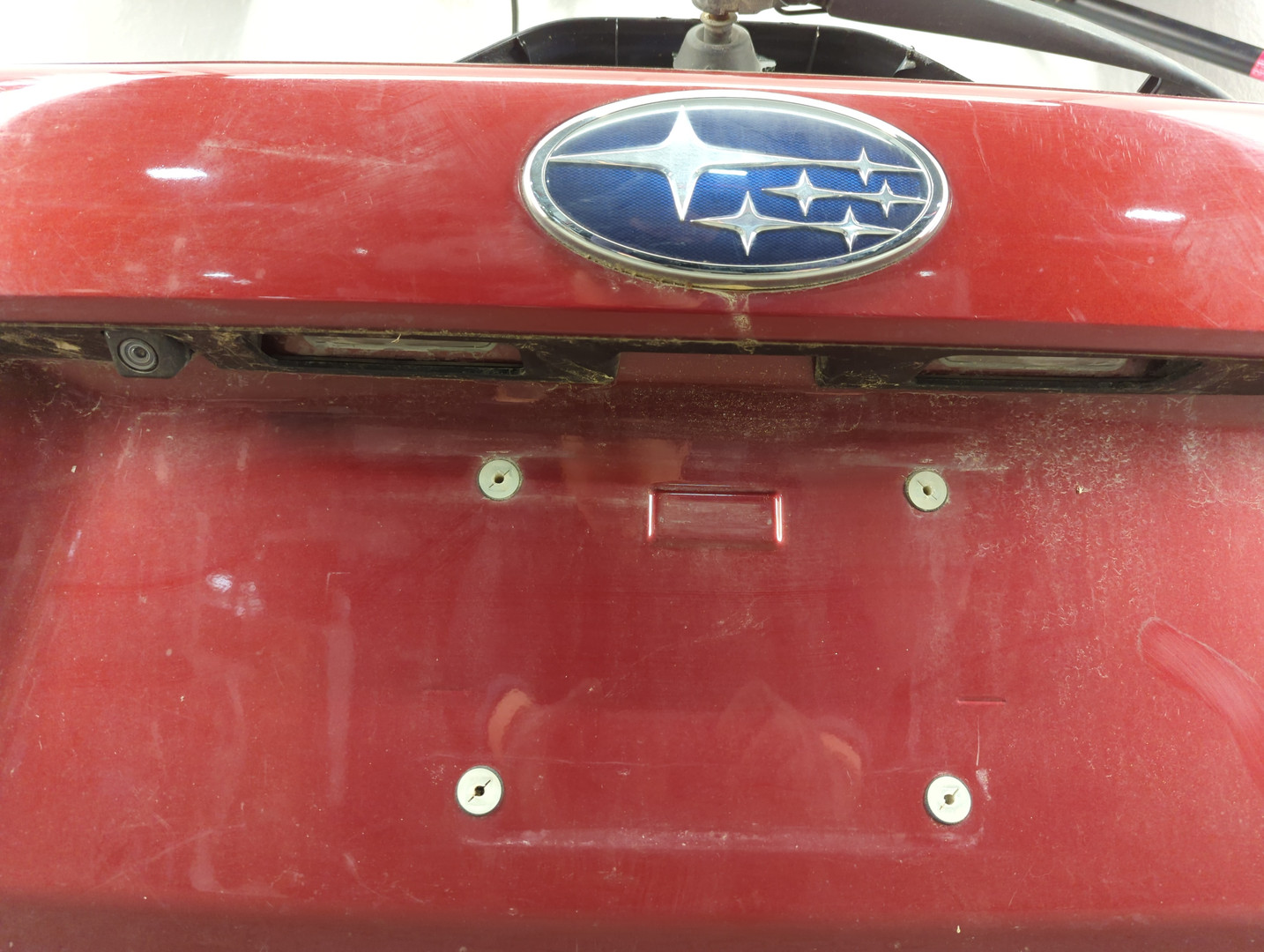 Дверь багажника