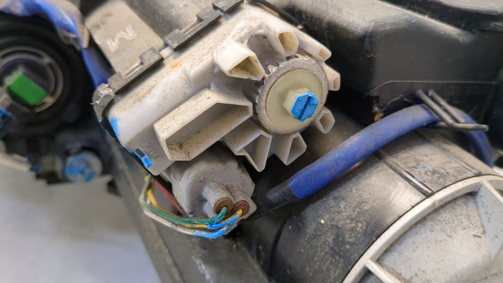 Фара правая