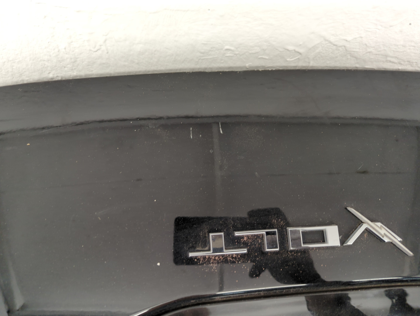 Дверь багажника