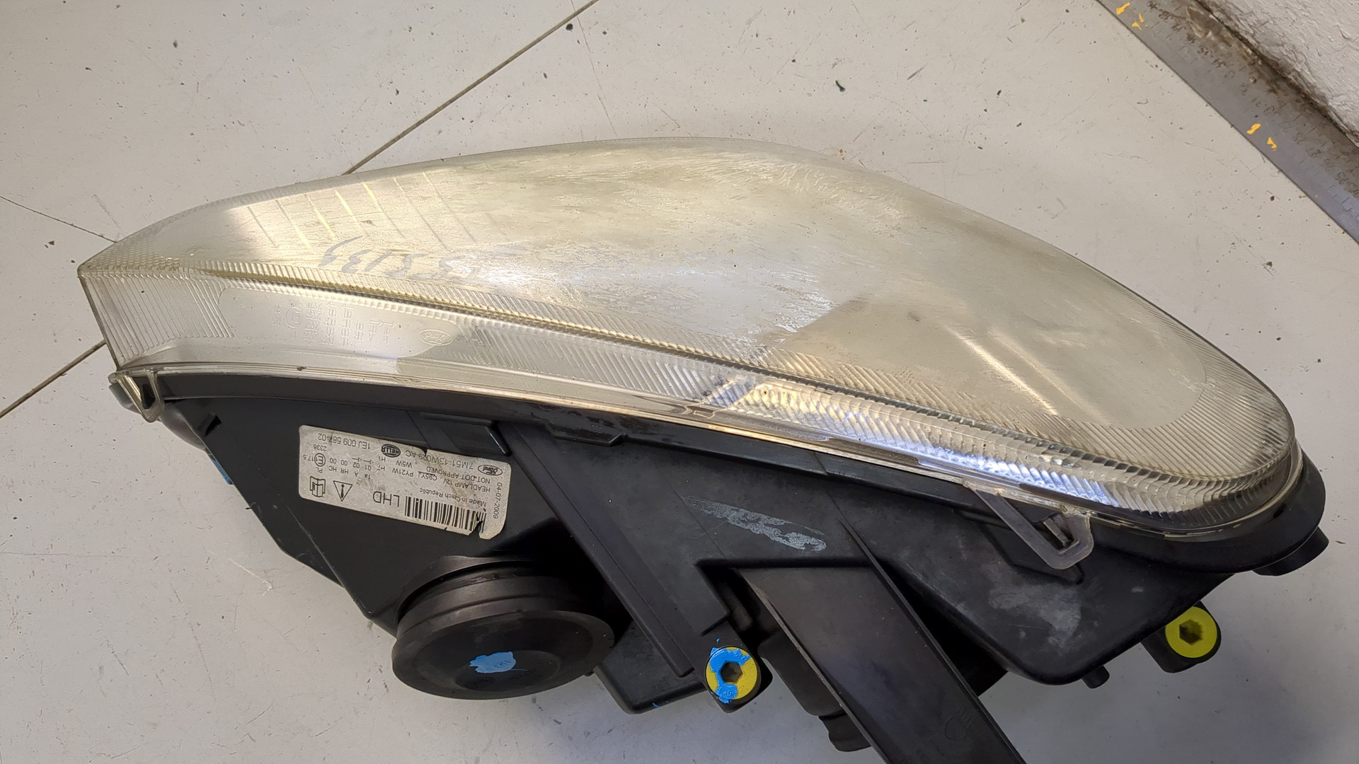 Фара правая