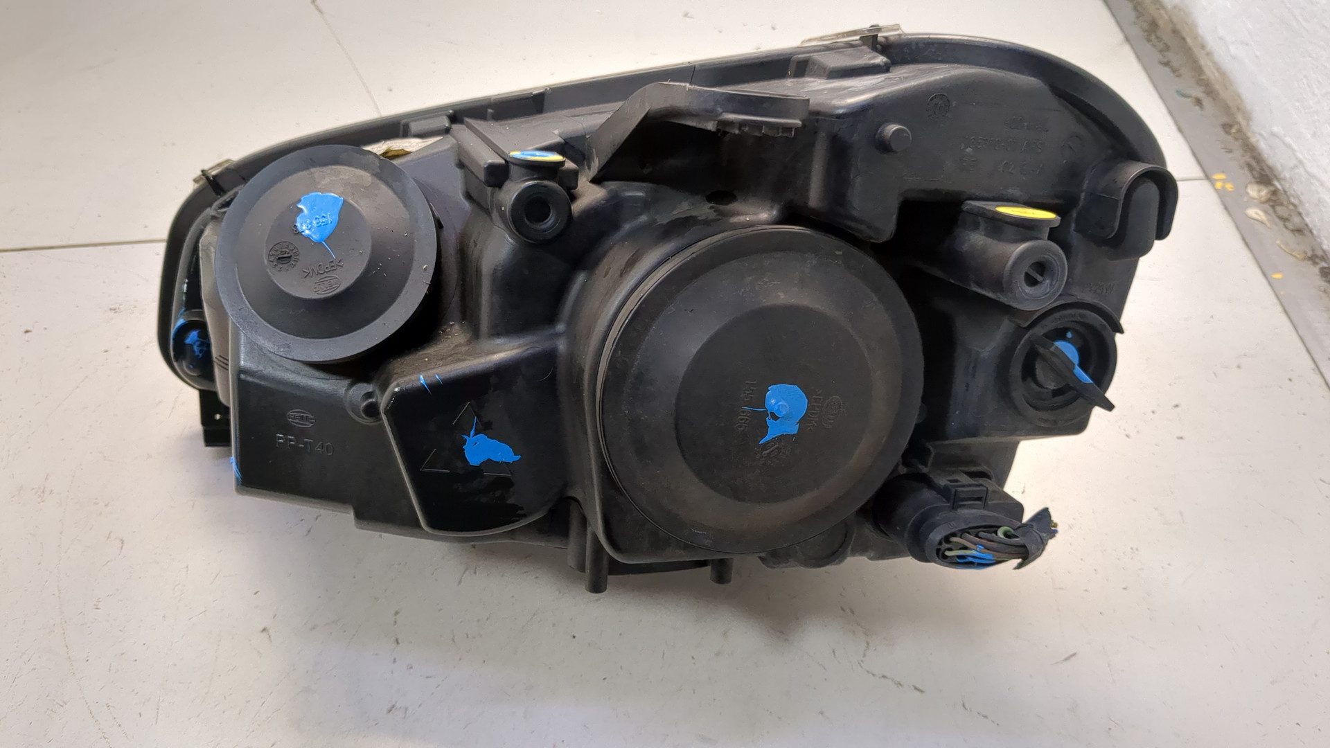 Фара правая