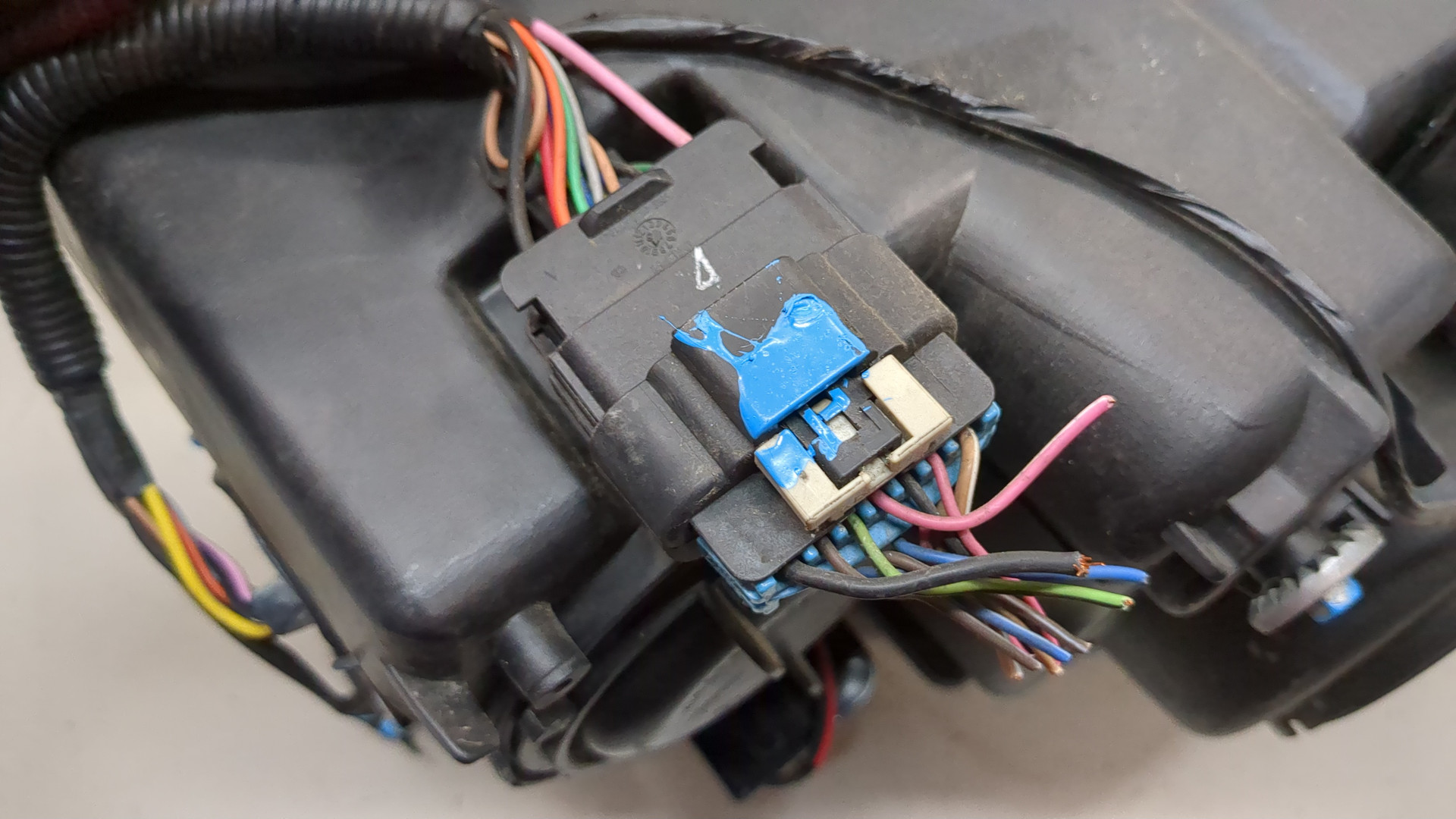 Фара правая