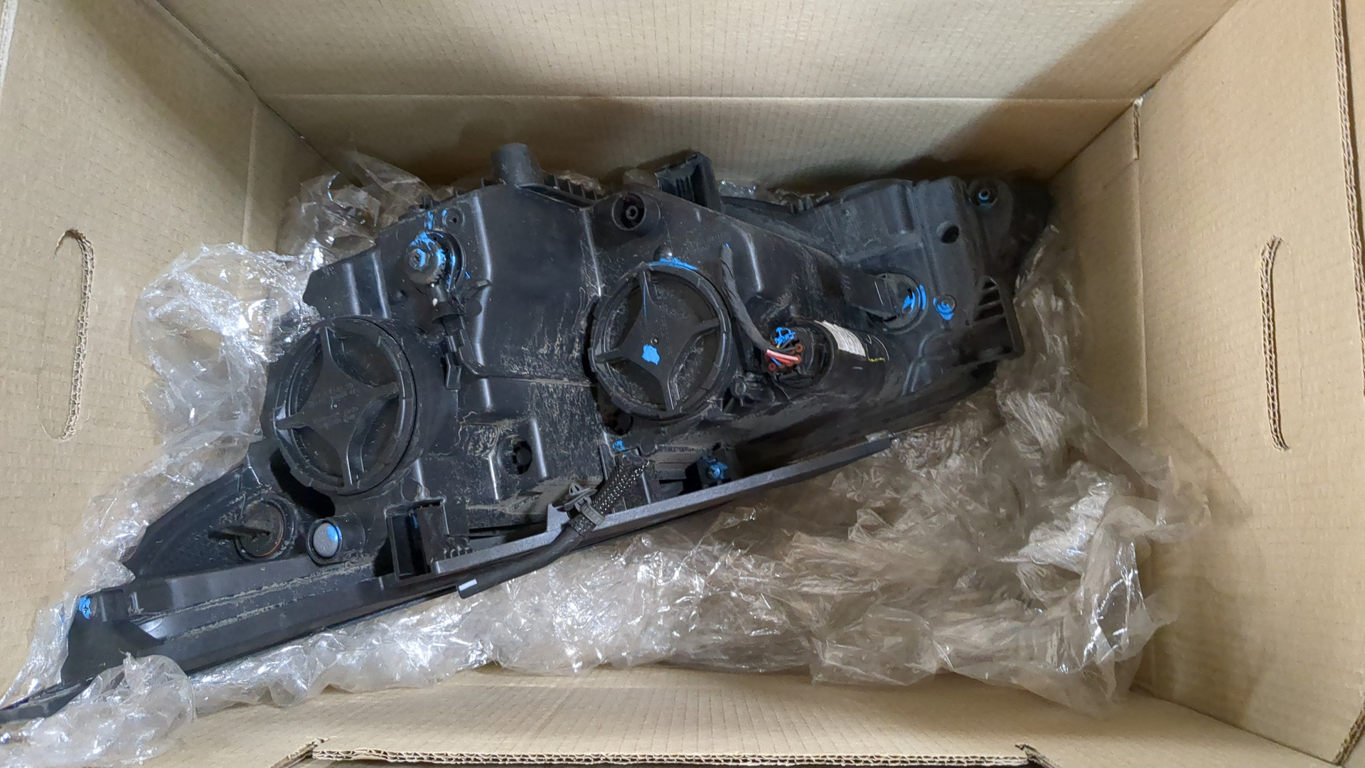 Фара правая