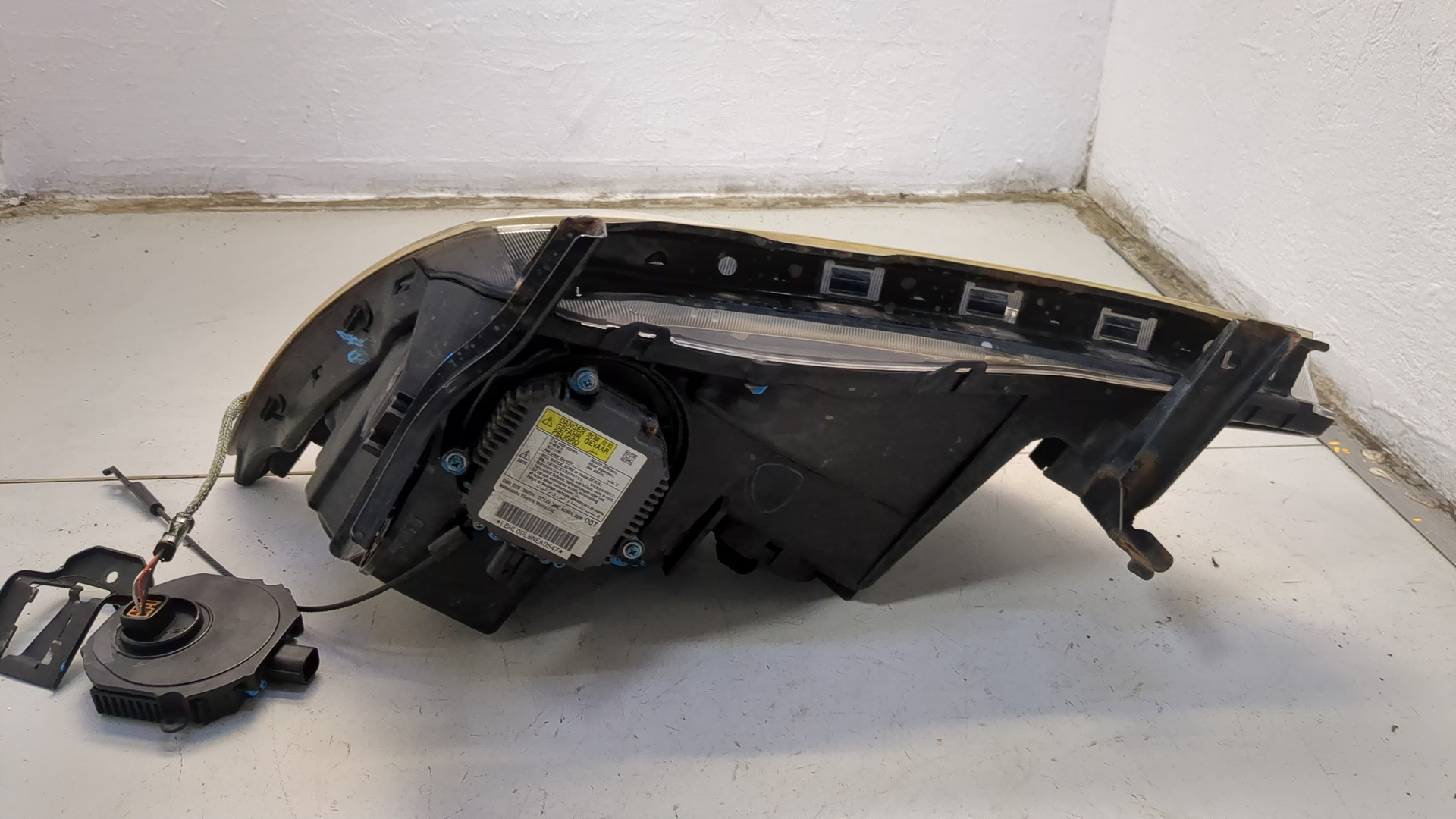 Фара правая