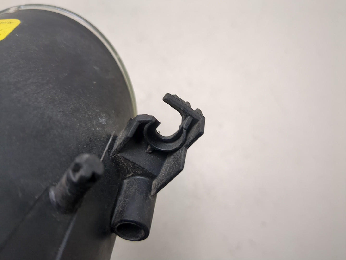 Фара противотуманная левая