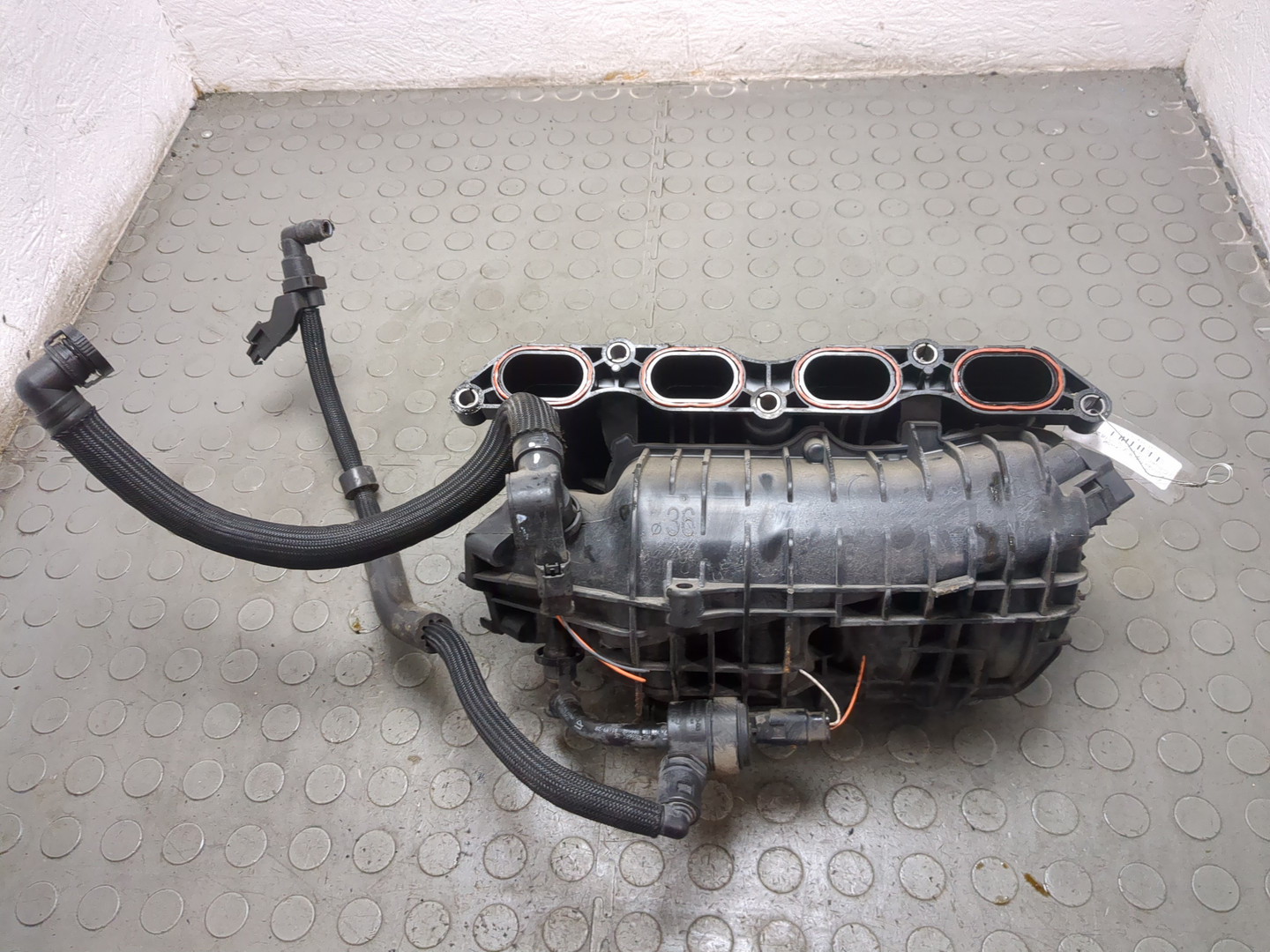 Коллектор впускной