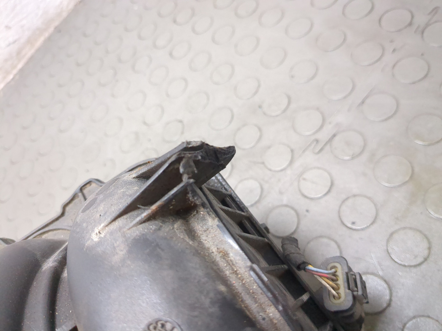 Коллектор впускной