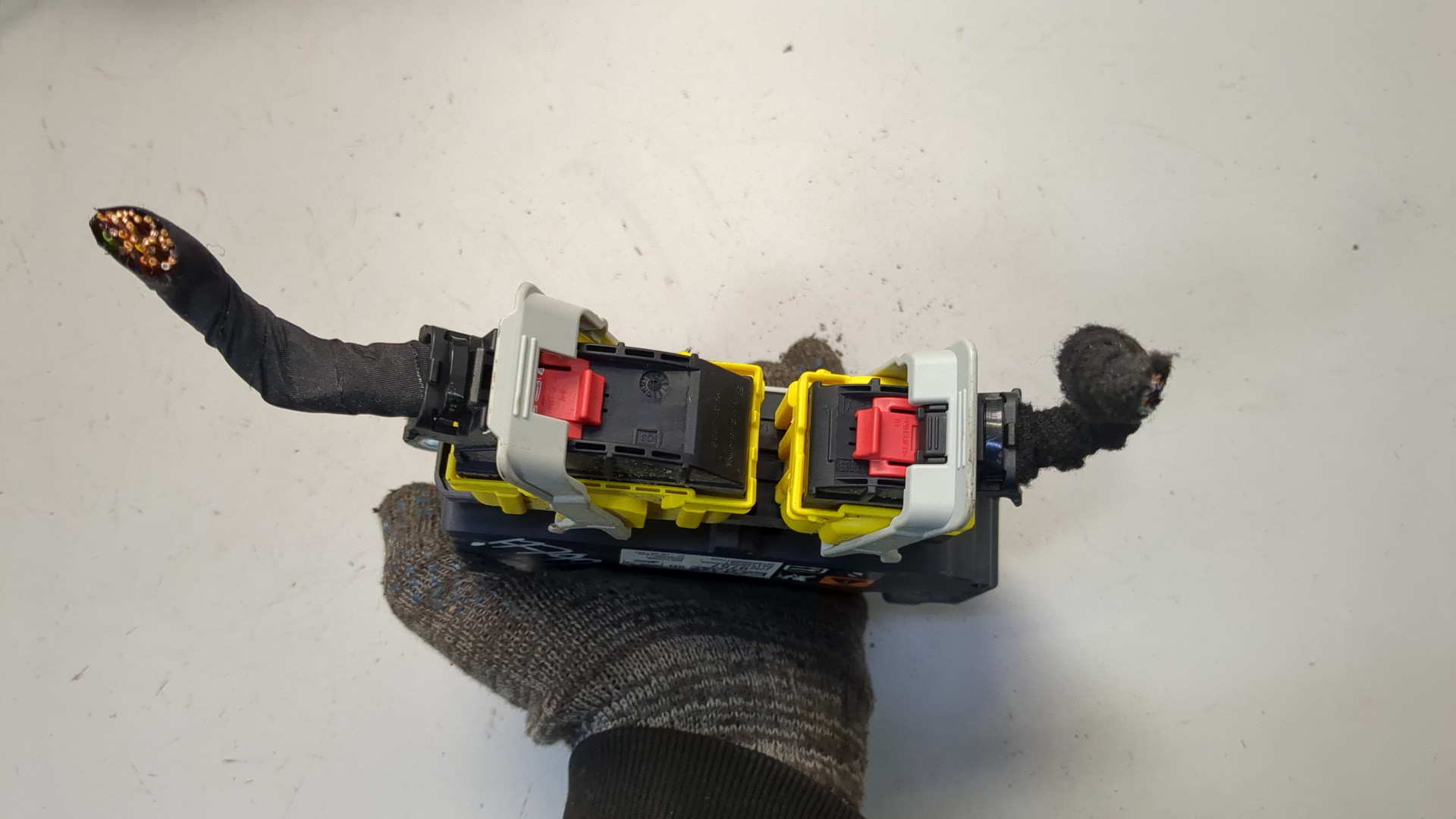 Блок управления подушек безопасности (AIR BAG)