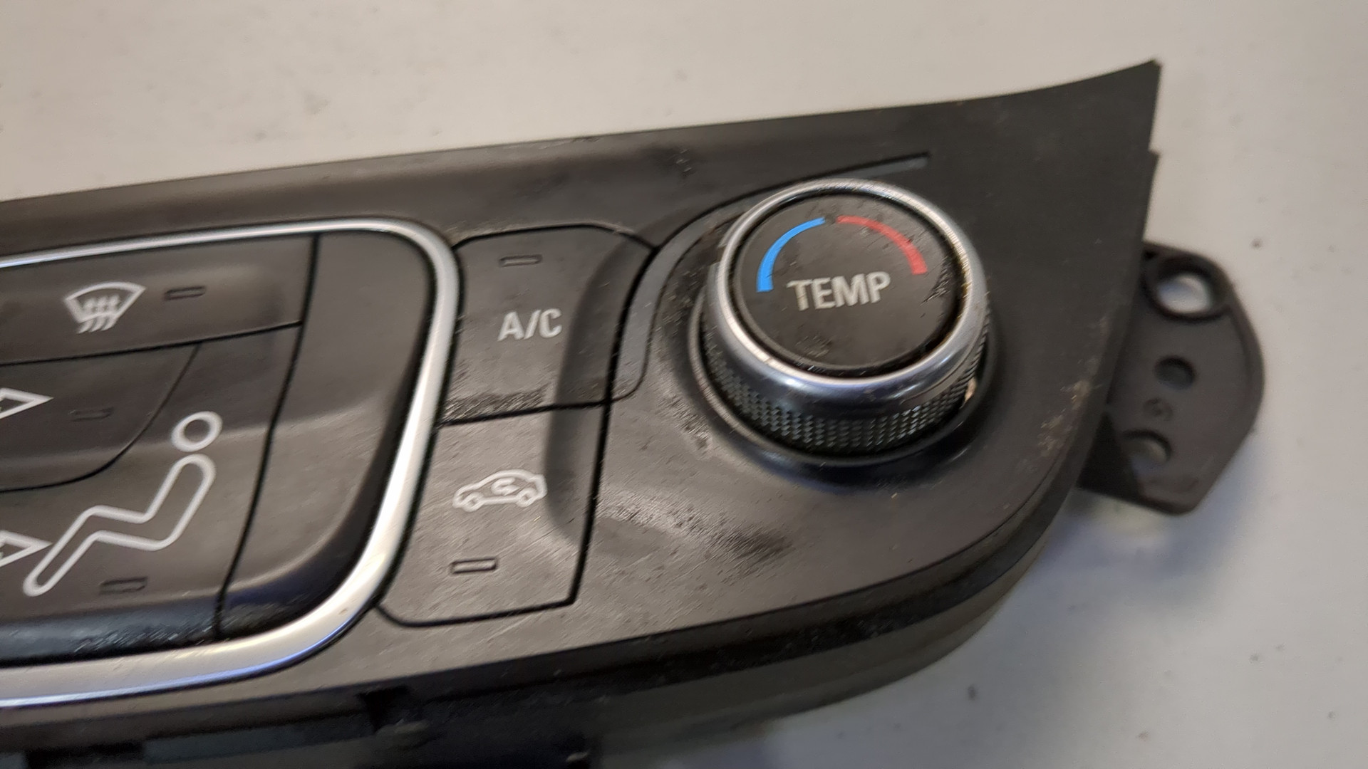 Переключатель отопителя