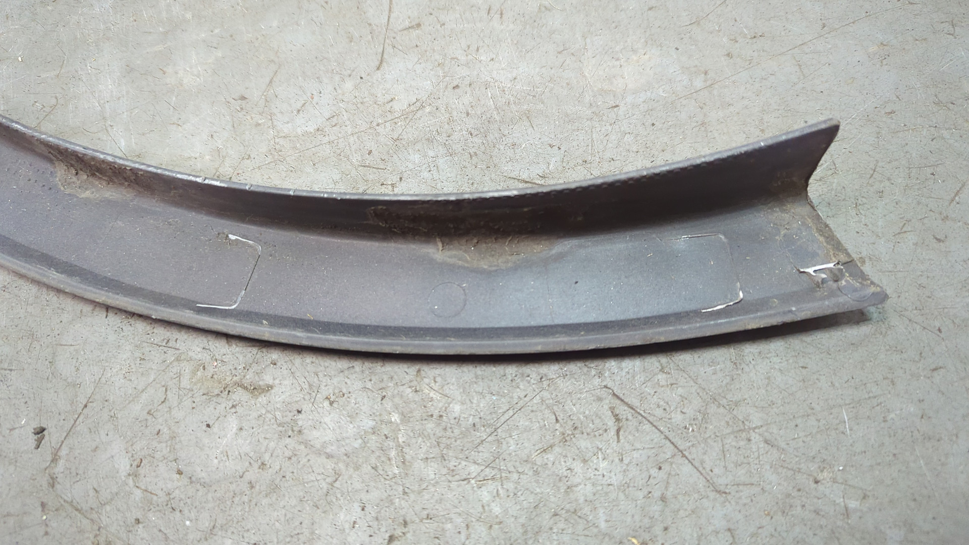 Накладка заднего крыла левого