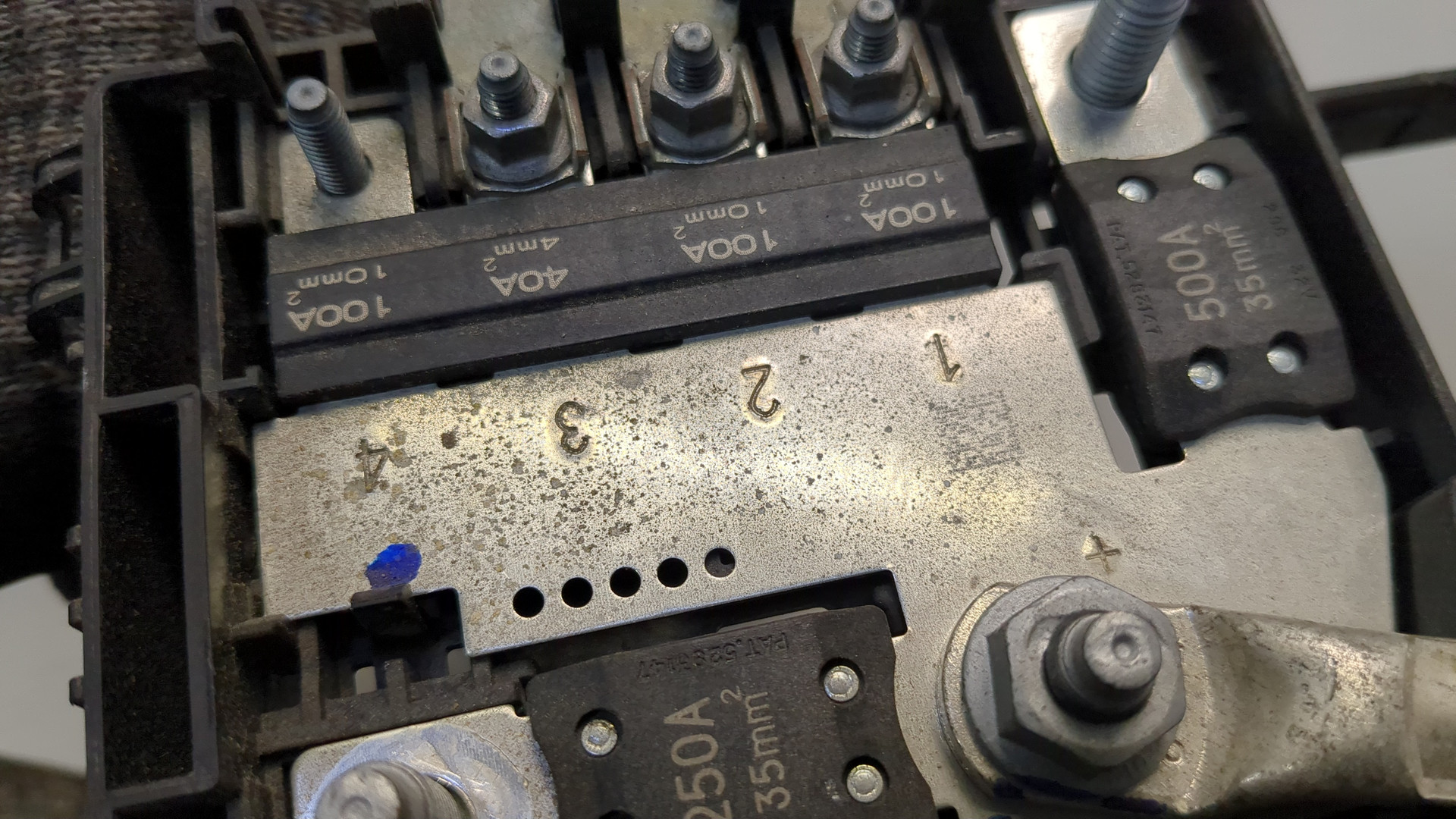 Блок предохранителей