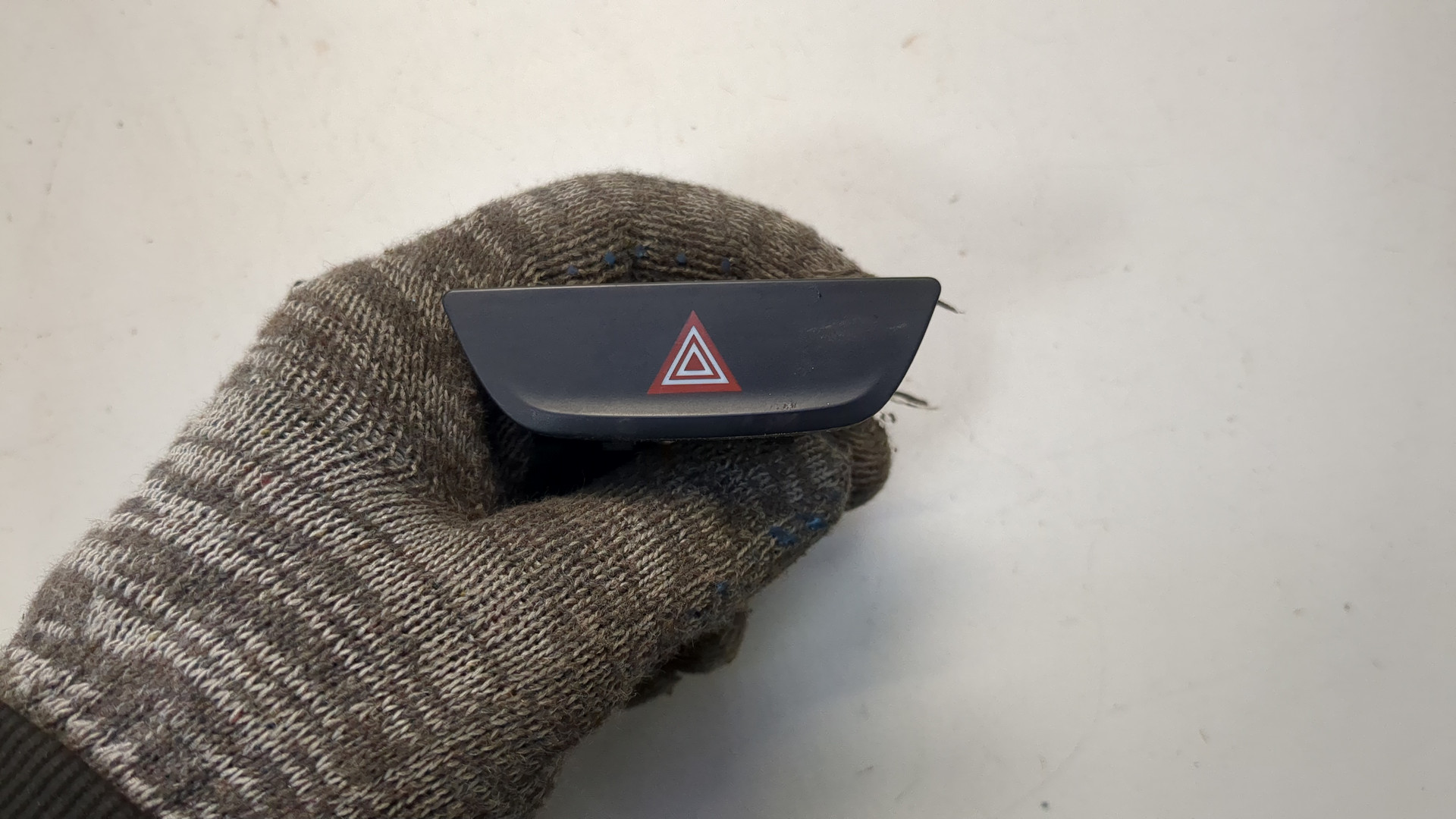 Кнопка аварийной остановки