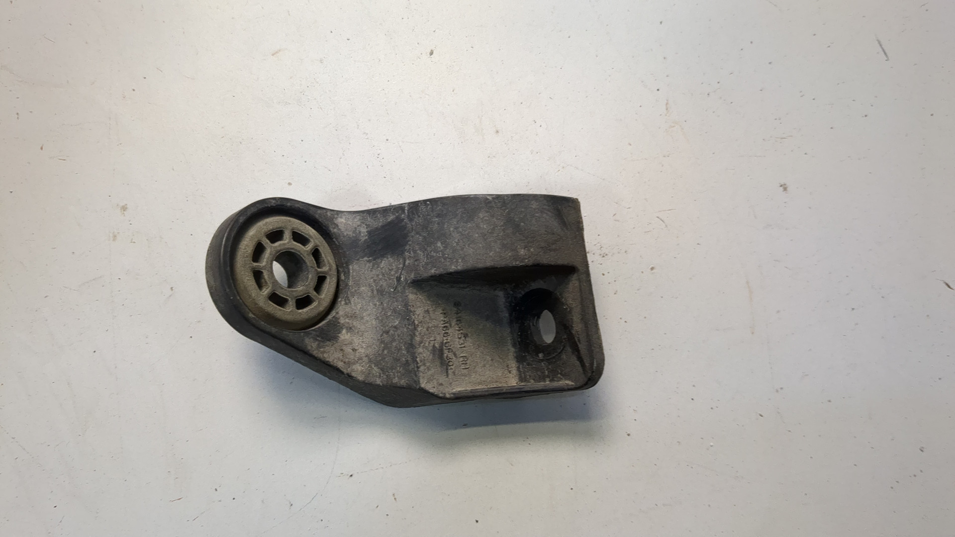 Кронштейн радиатора