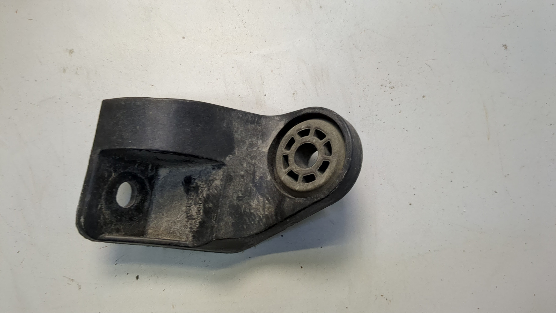 Кронштейн радиатора