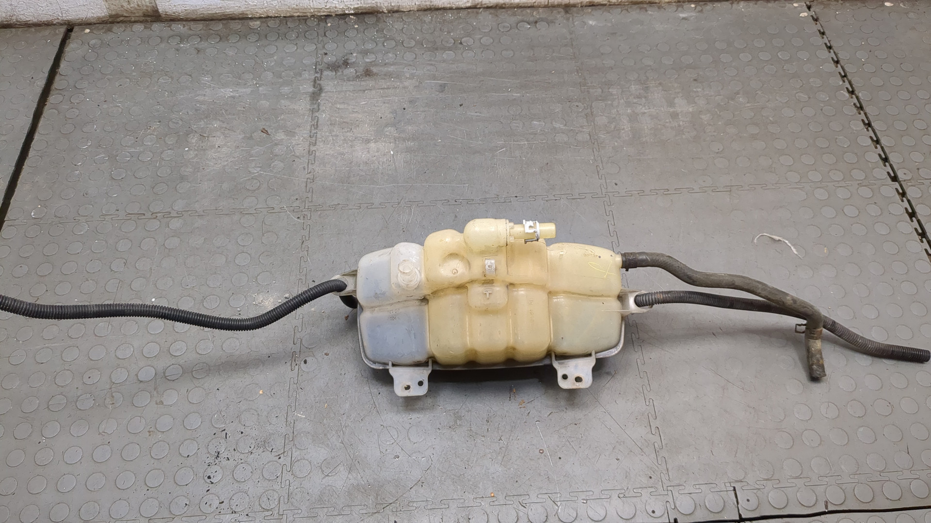 Бачок расширительный