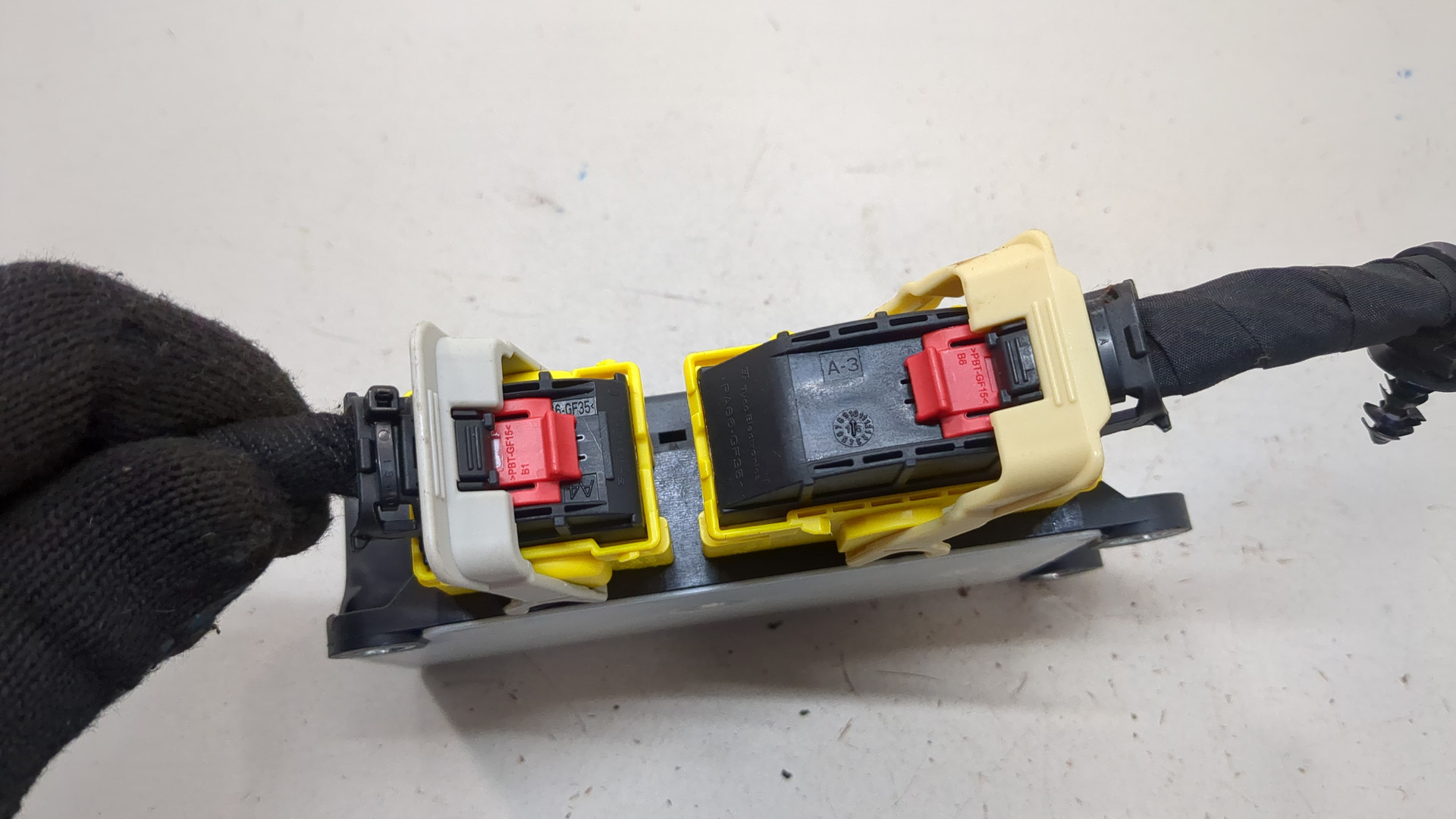 Блок управления подушек безопасности (AIR BAG)