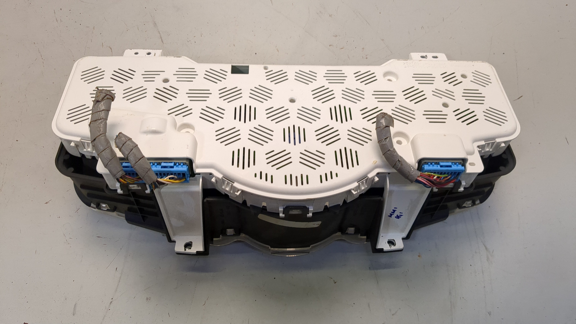 Панель приборов